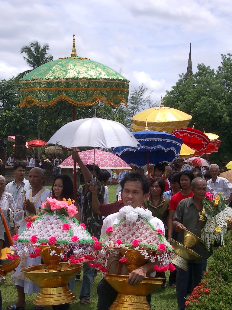 2004 Sukhothai with Sugishima Sensei (13).JPG