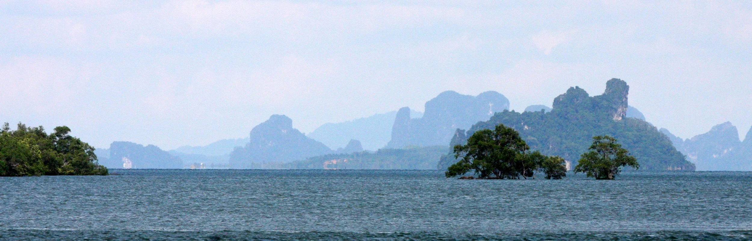 KOH LANTA - 2008 - HANGING ON THE ISLANDS (5).JPG