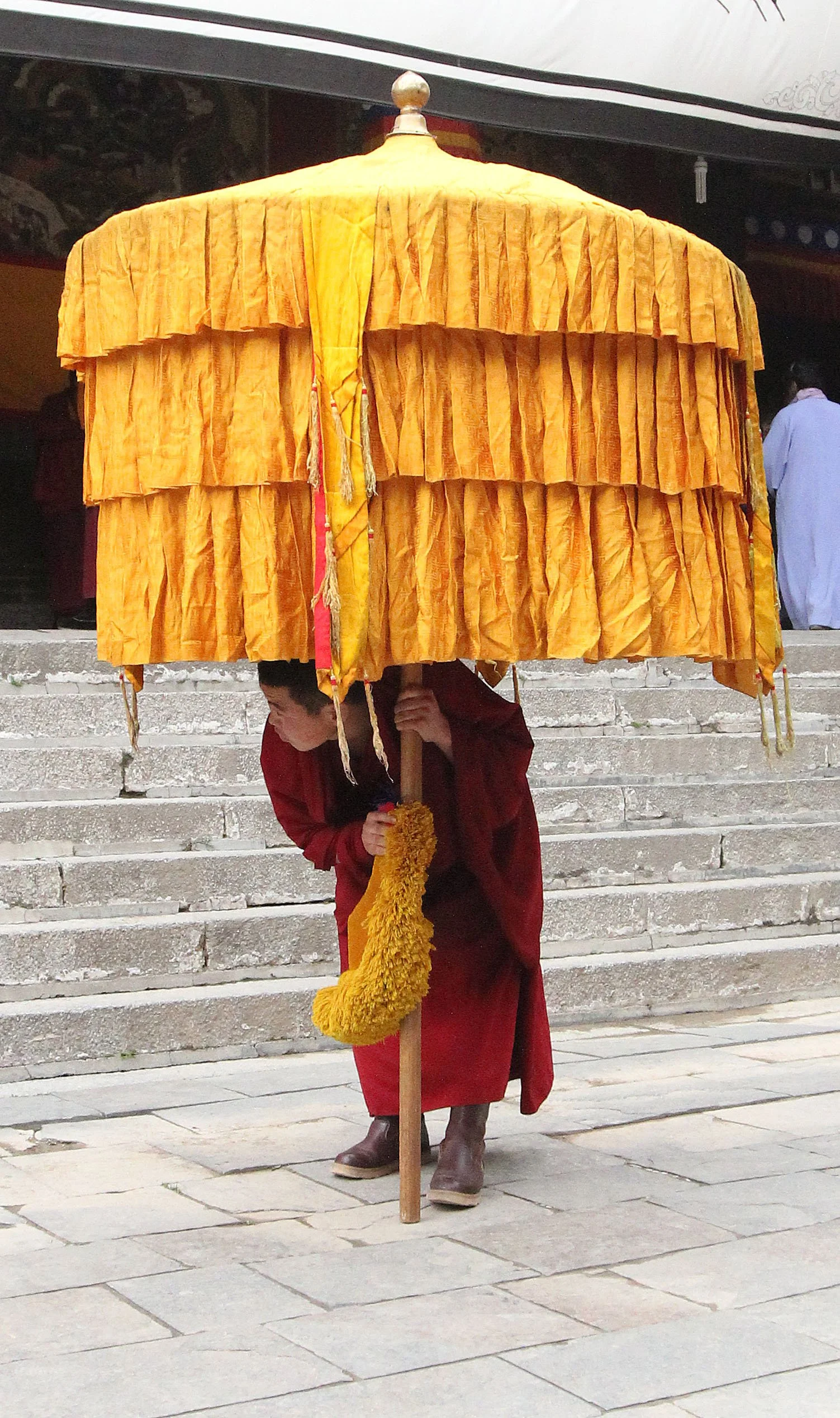 KUMBUM MONASTERY - QINGHAI - SUNNING BUDDHA FESTIVAL 2013 (80).JPG