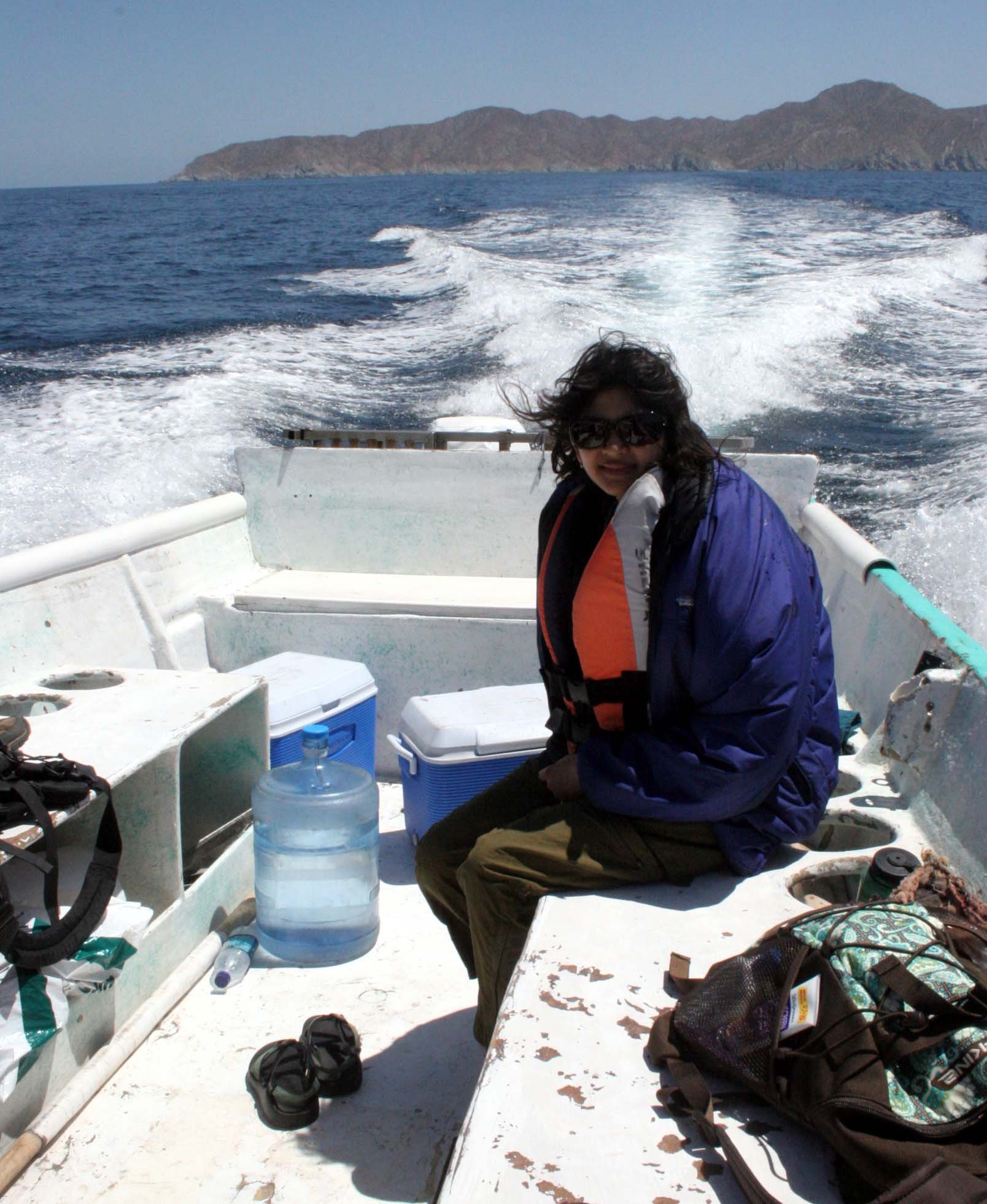 ISLA CATALINA - PANGA RIDE CIRCUMNAVIGATING THE ISLAND (6).JPG