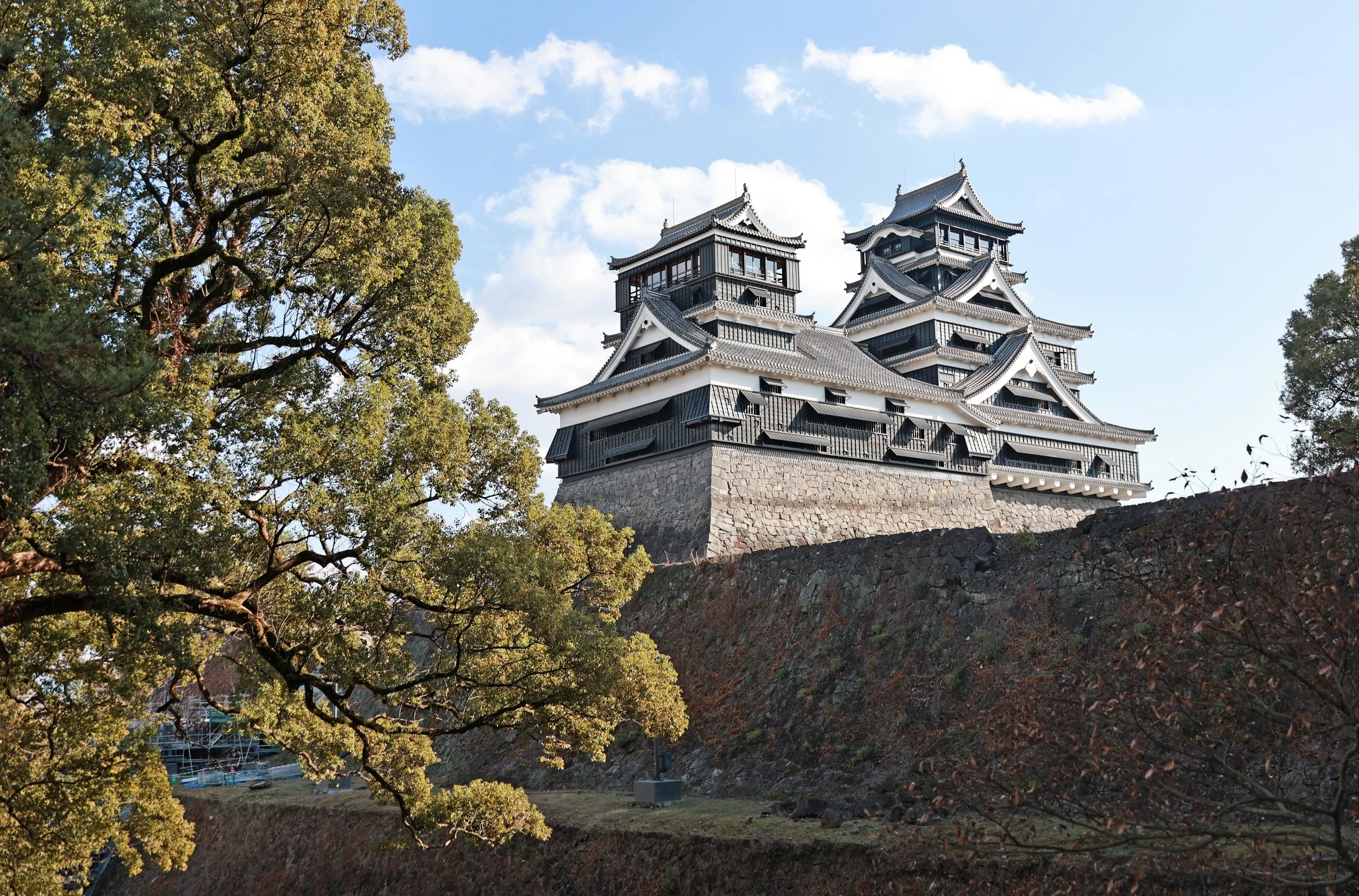 Kumamoto Castle - Kumamoto, Kyushu Japan (18).jpg