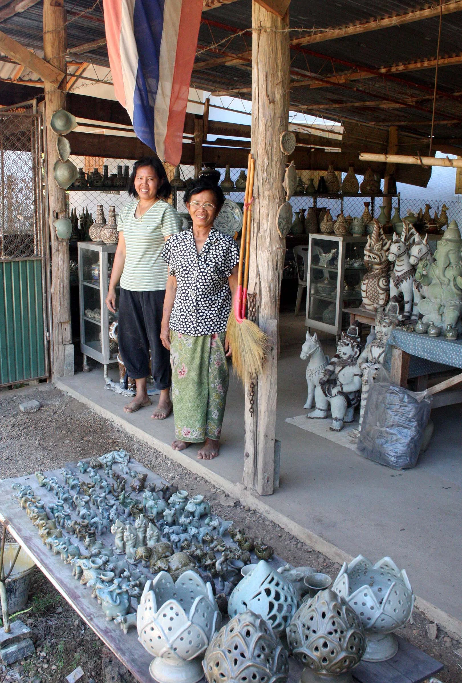 2008 Sawankholok Kilns Road trip to North (16).JPG