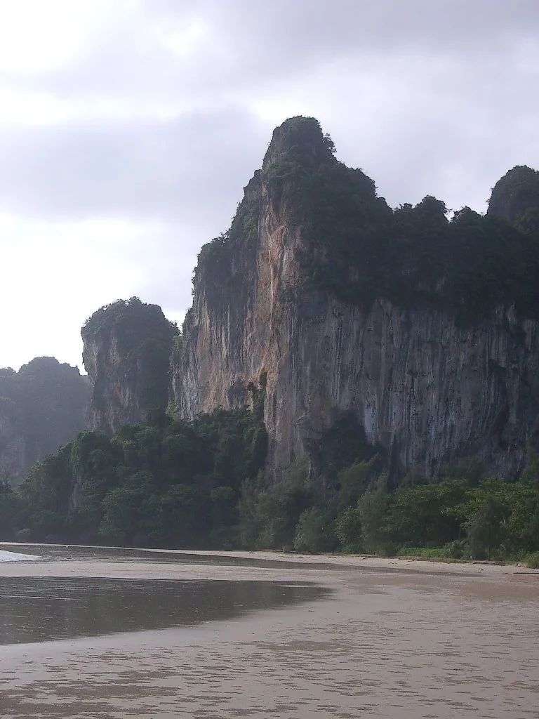 KRABI - RAILEY BEACH - 2004 (43).JPG