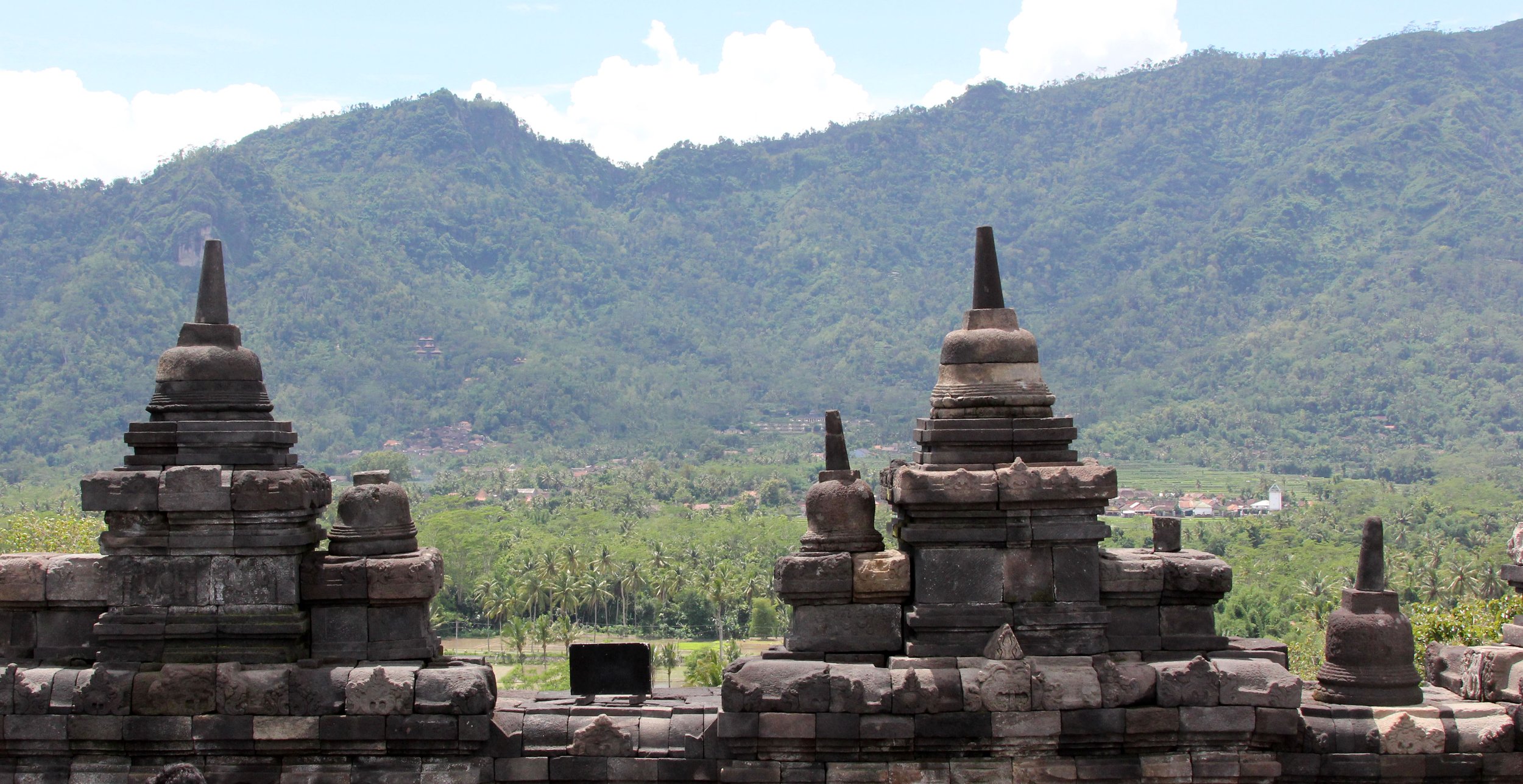 BOROBUDUR TEMPLE - YOGYAKARTA INDONESIA (29).JPG