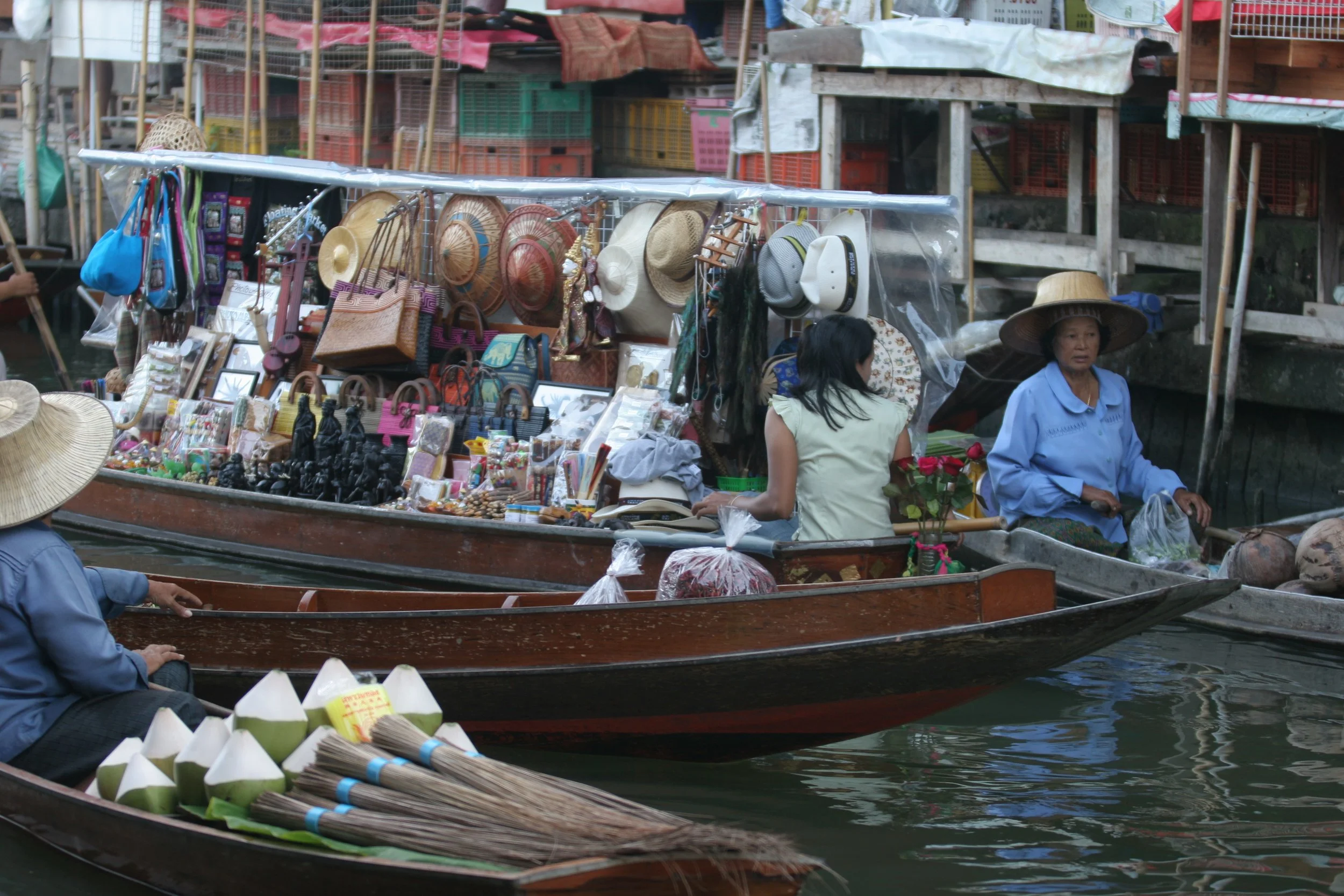FLOATING MARKET2 (2).jpg