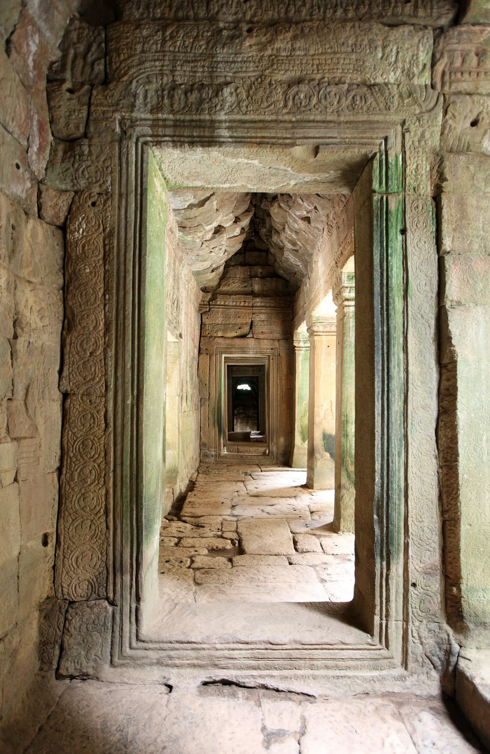 BAYON - JULY 2010 (66).JPG