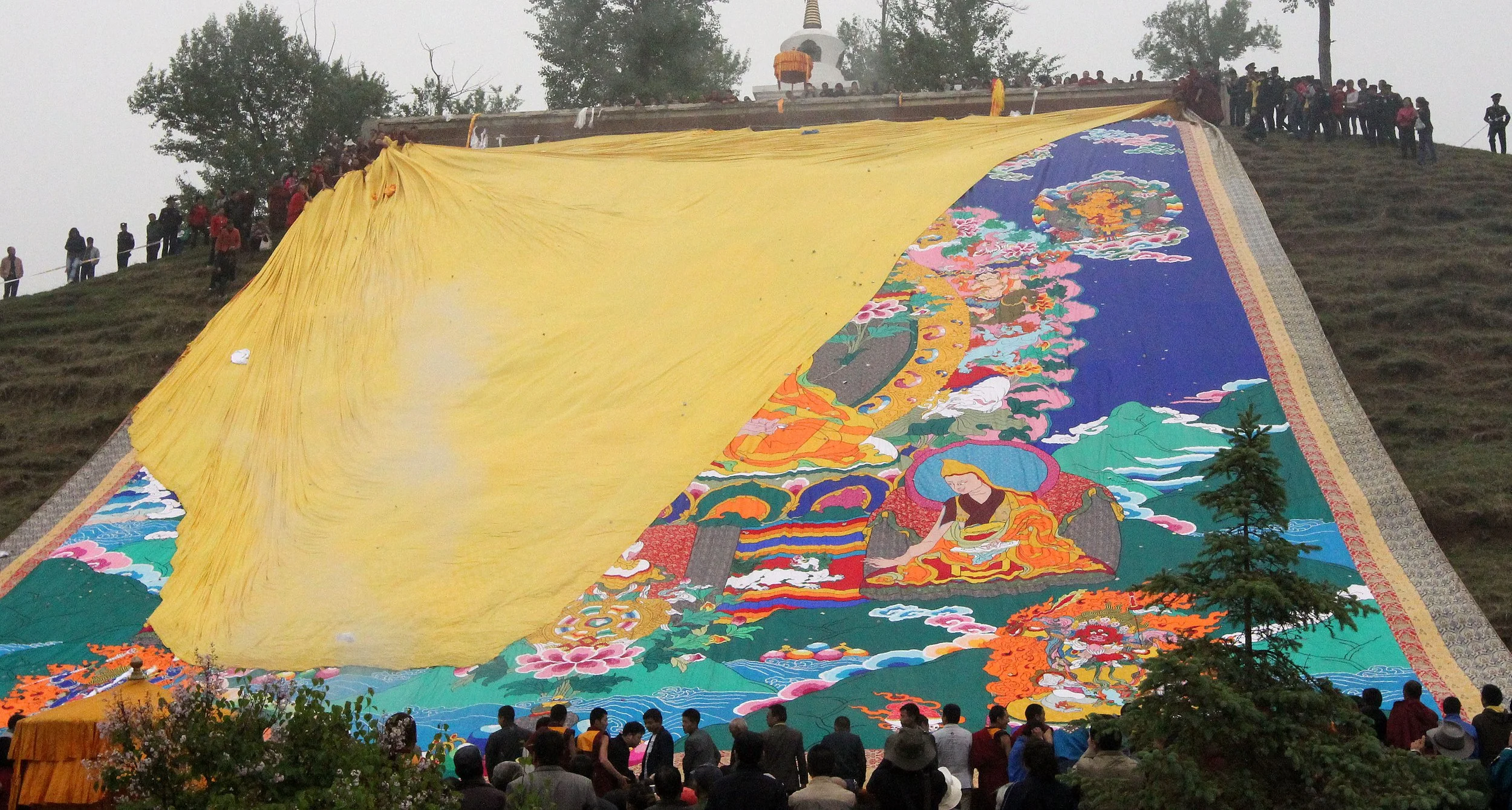 KUMBUM MONASTERY - QINGHAI - SUNNING BUDDHA FESTIVAL 2013 (208).JPG
