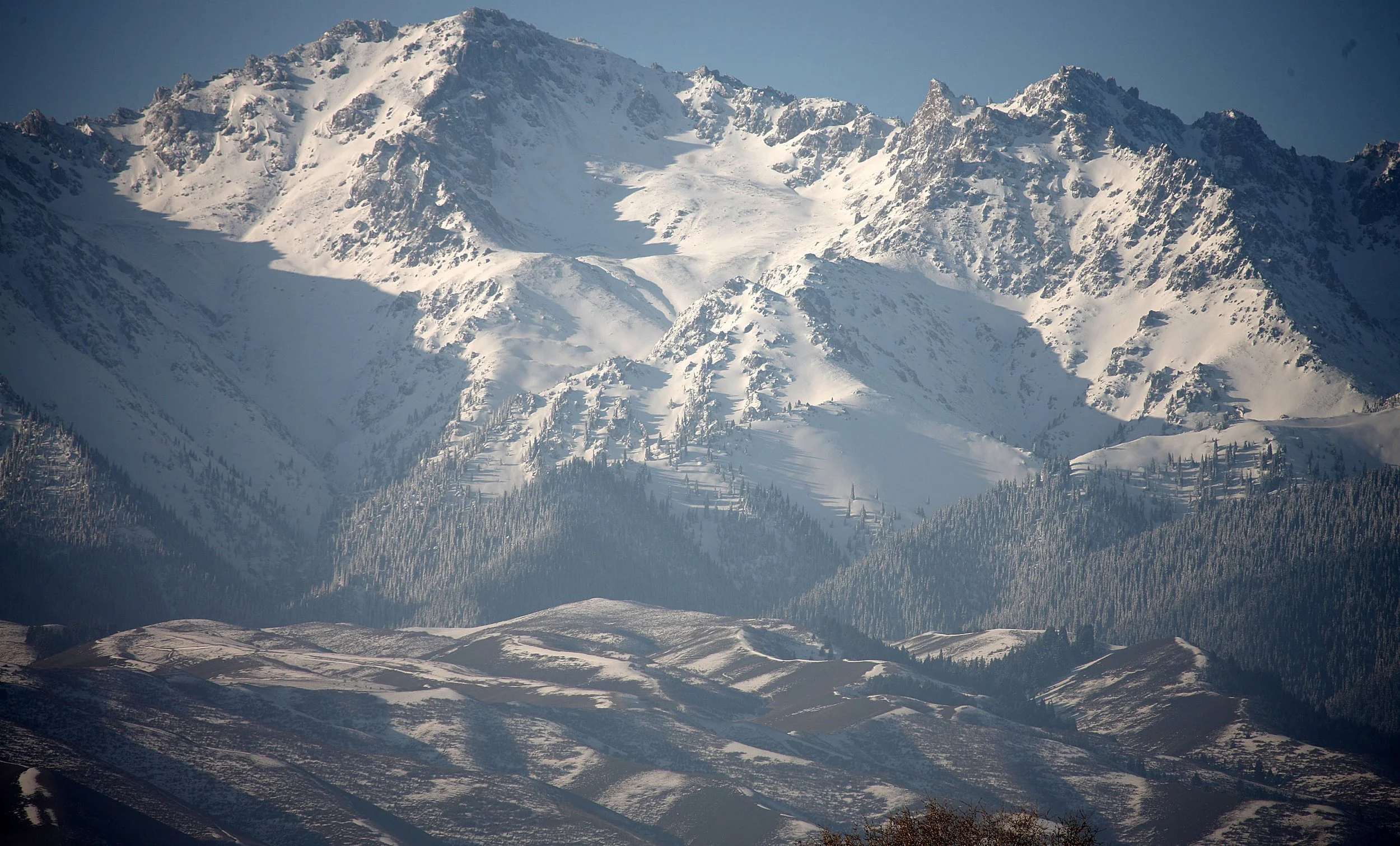 TIANSHAN MOUNTAINS - XINJIANG CHINA - ROUTE 216 (10).JPG