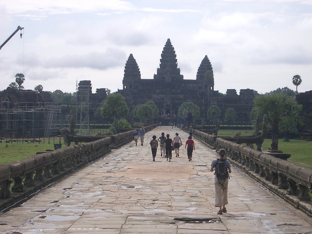 ANGKOR - ANGKOR WAT TEMPLE - CAMBODIA (26).JPG