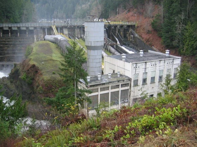 2005-12-31 DAY TRIP TO CRESCENT LAKE AND ELWHA.JPG