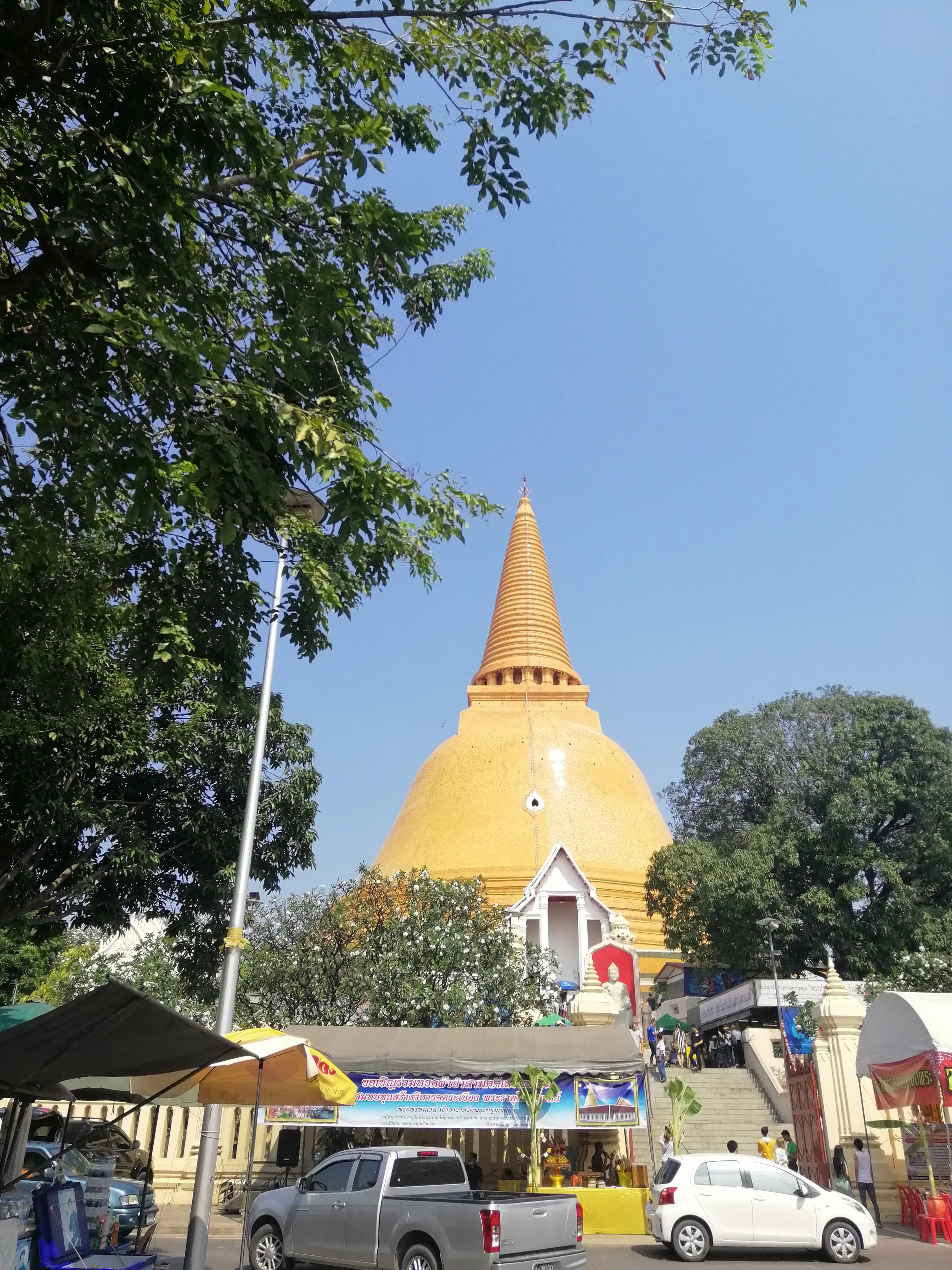 2019 Nakhon Pathom Trip Temples with Cokie (4).jpg