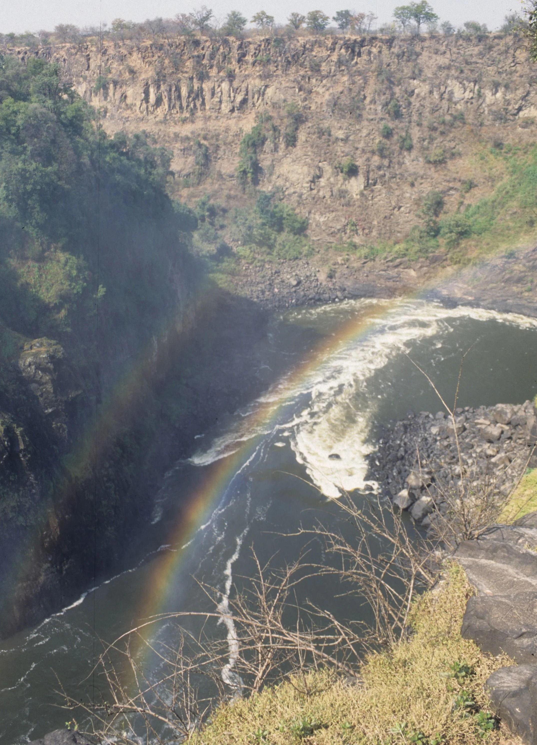 VIC FALLS - ZAMBIA SIDE - ZAMBEZE RIVER.jpg