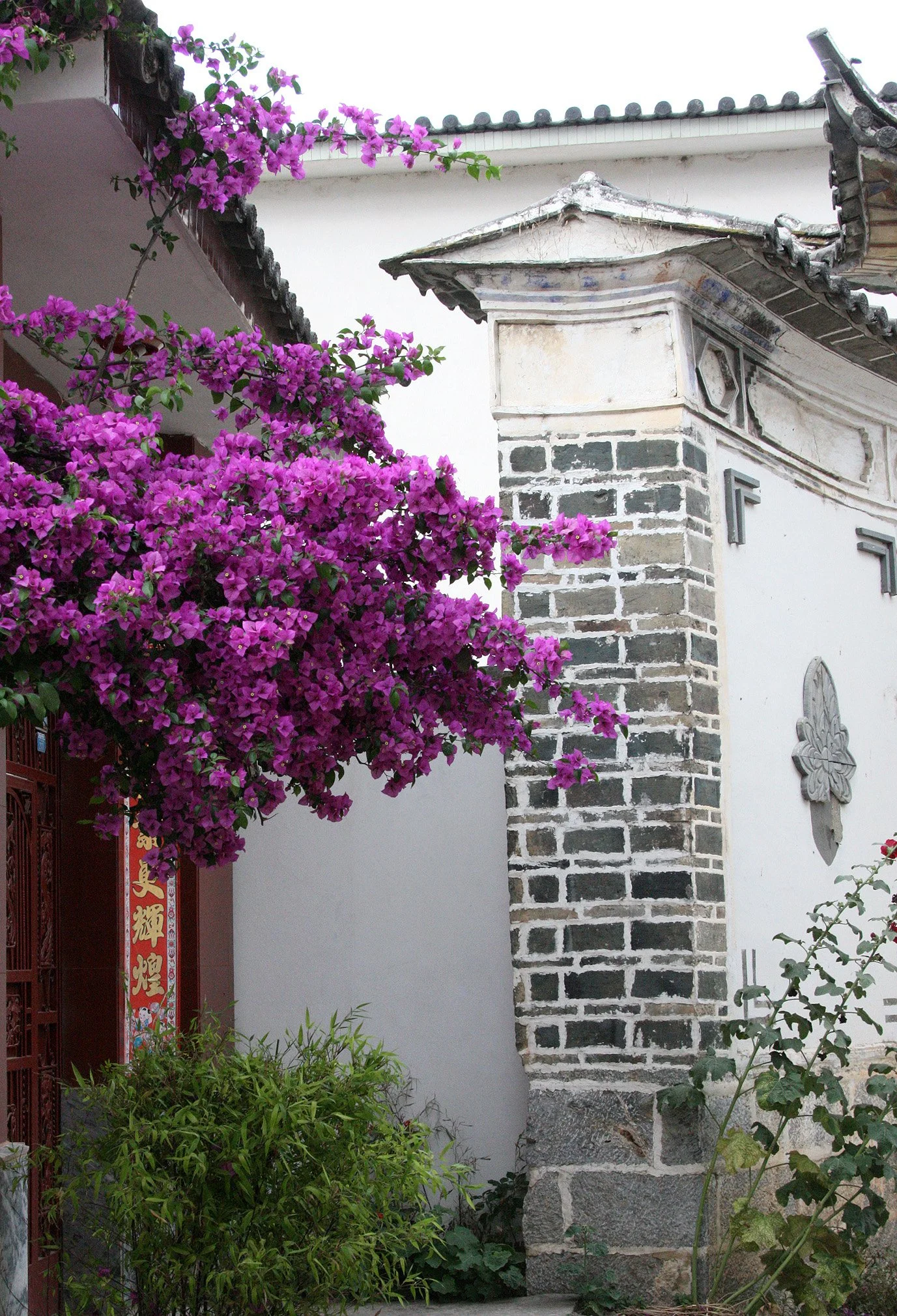 LINDEN CENTER - XIZHOU VILLAGE YUNNAN CHINA (8).JPG
