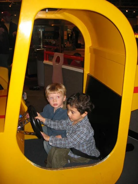 2005-10-29 DAY TRIP TO SEATTLE MUSEUMS AND AQUARIUM.JPG