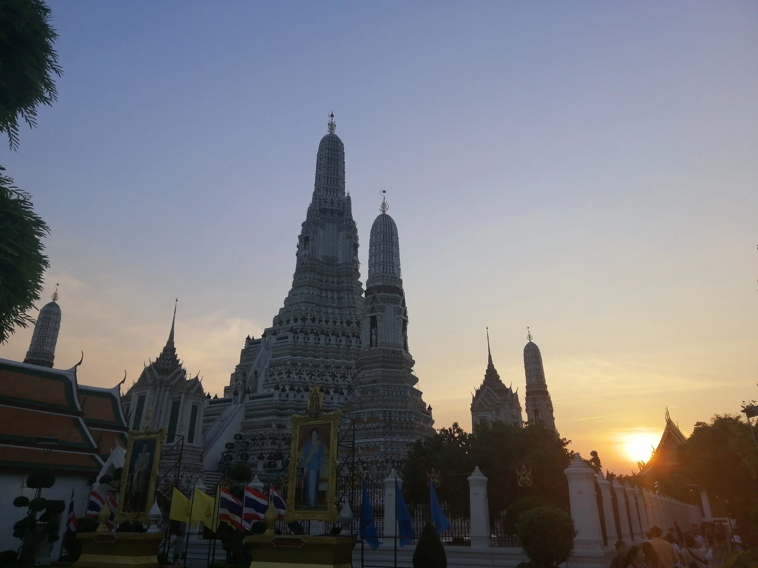 2018 Pics with Gift in Thailand (254).jpg