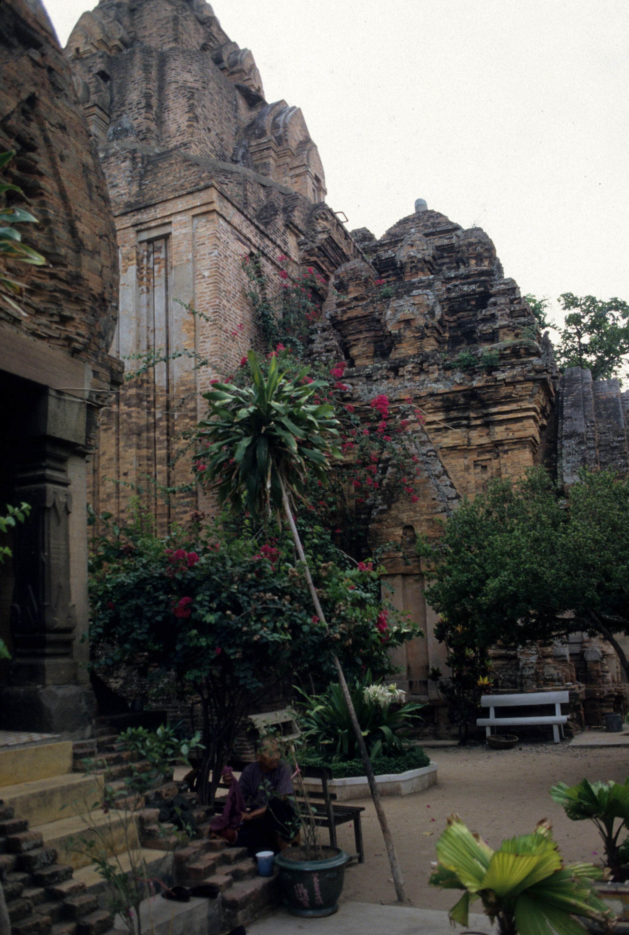 VIET NAM - MY SON - CHAM TEMPLES (4).jpg