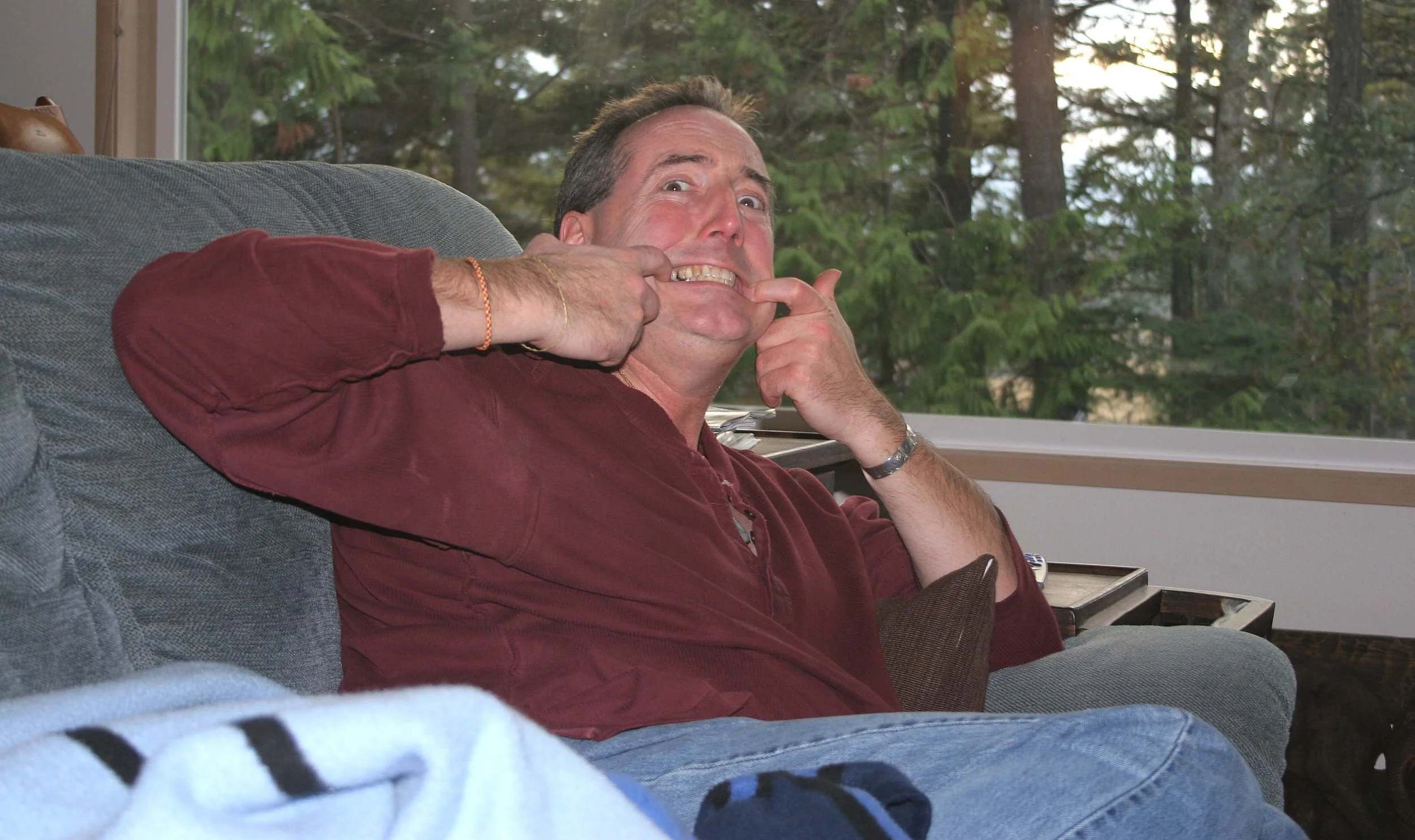 2007-11-3 DADDY BEING GOOFY.jpg