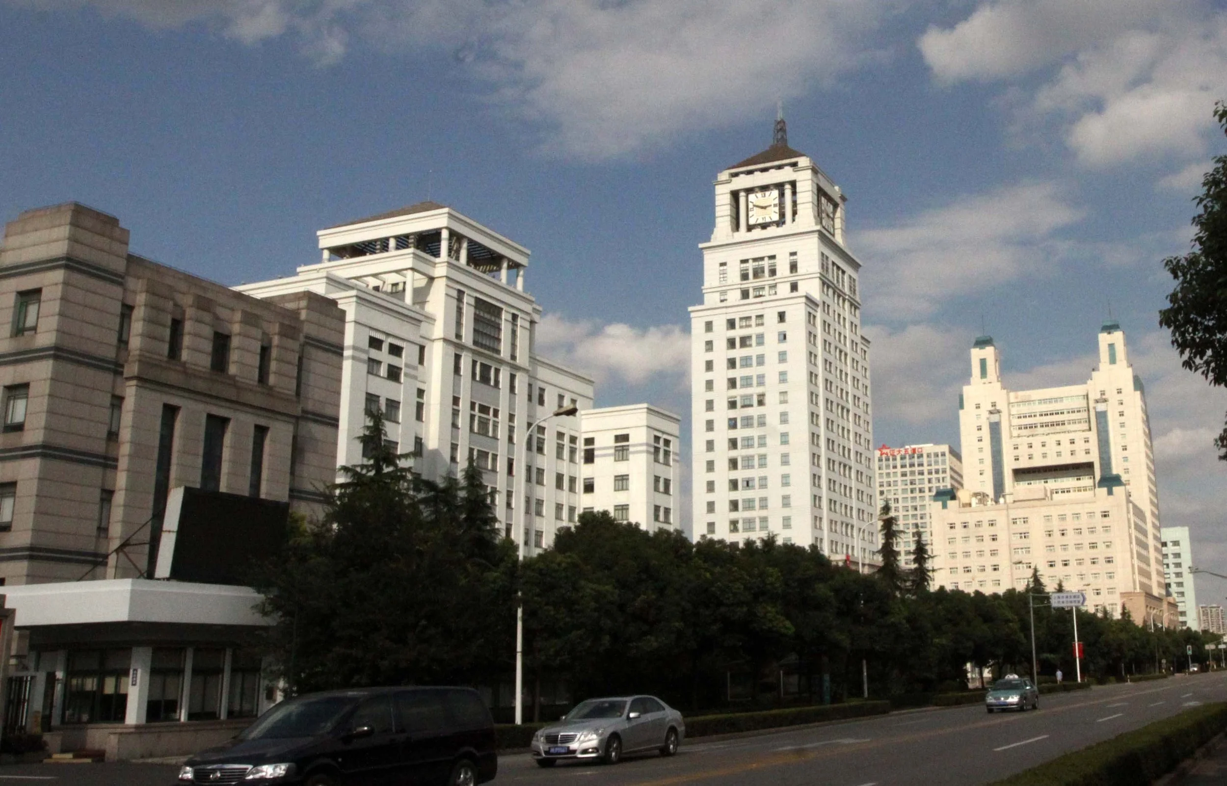 BIKE RIDE TO LIUJIAZUE PUDONG - NATIONAL HOLIDAY OCTOBER 2011 (69).JPG