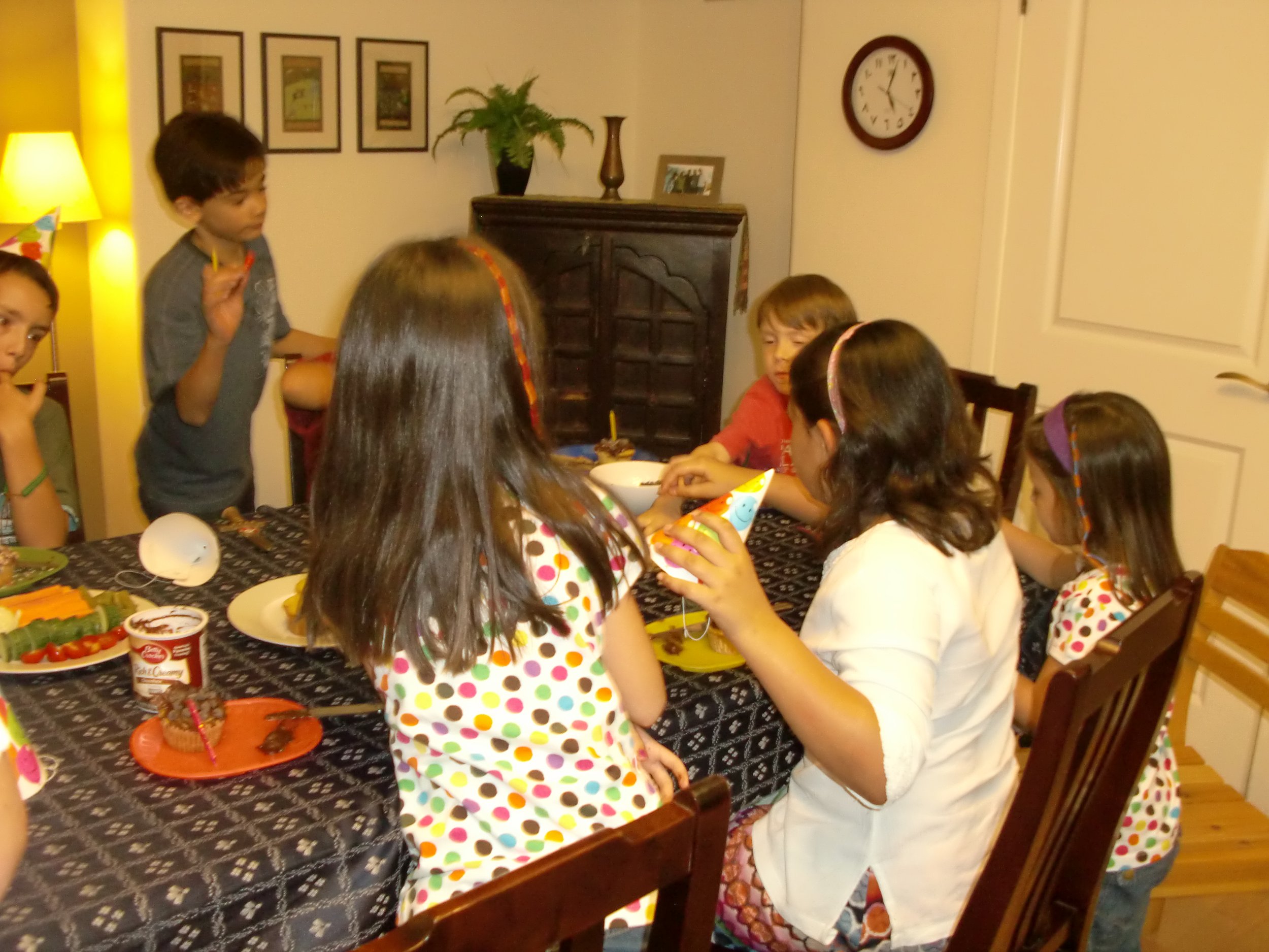 COKIE'S 8TH BIRTHDAY - SURPRISE PARTY WITH FRIENDS (7).JPG