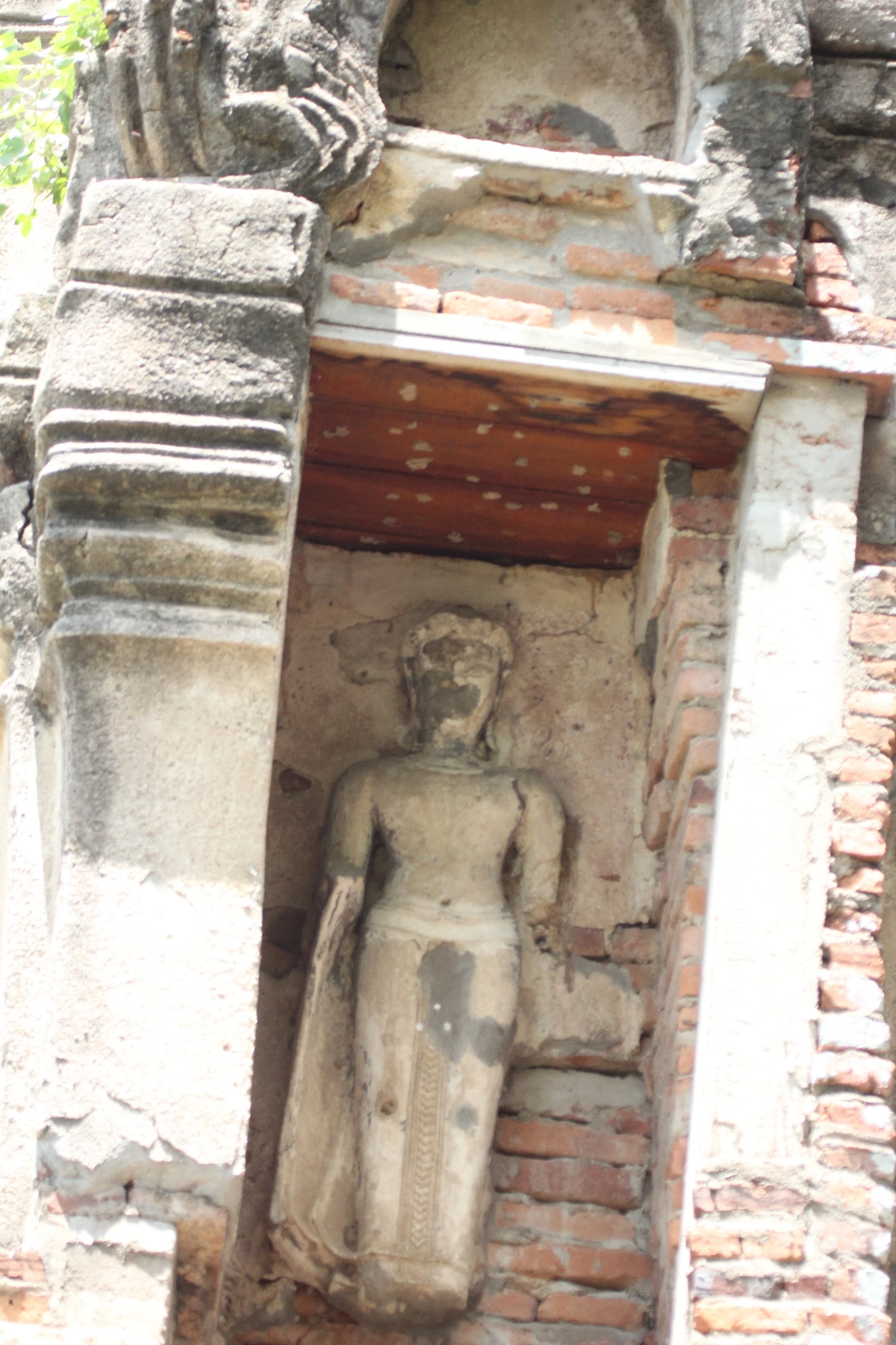 2020 14-15 July Singburi Wat Na Phra That (26).JPG