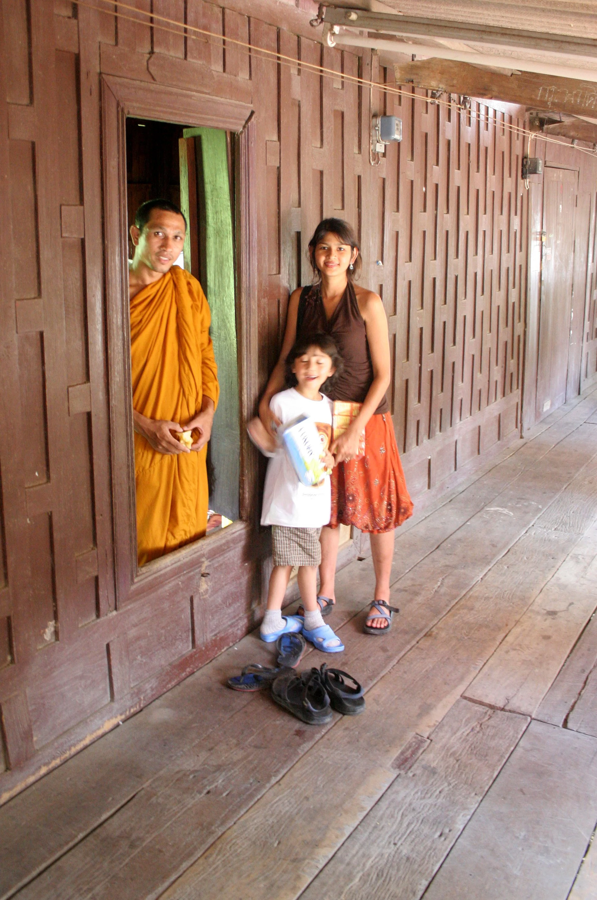 AYUDTHAYA - 2008 - VISITING UNCLE DANG (14).JPG