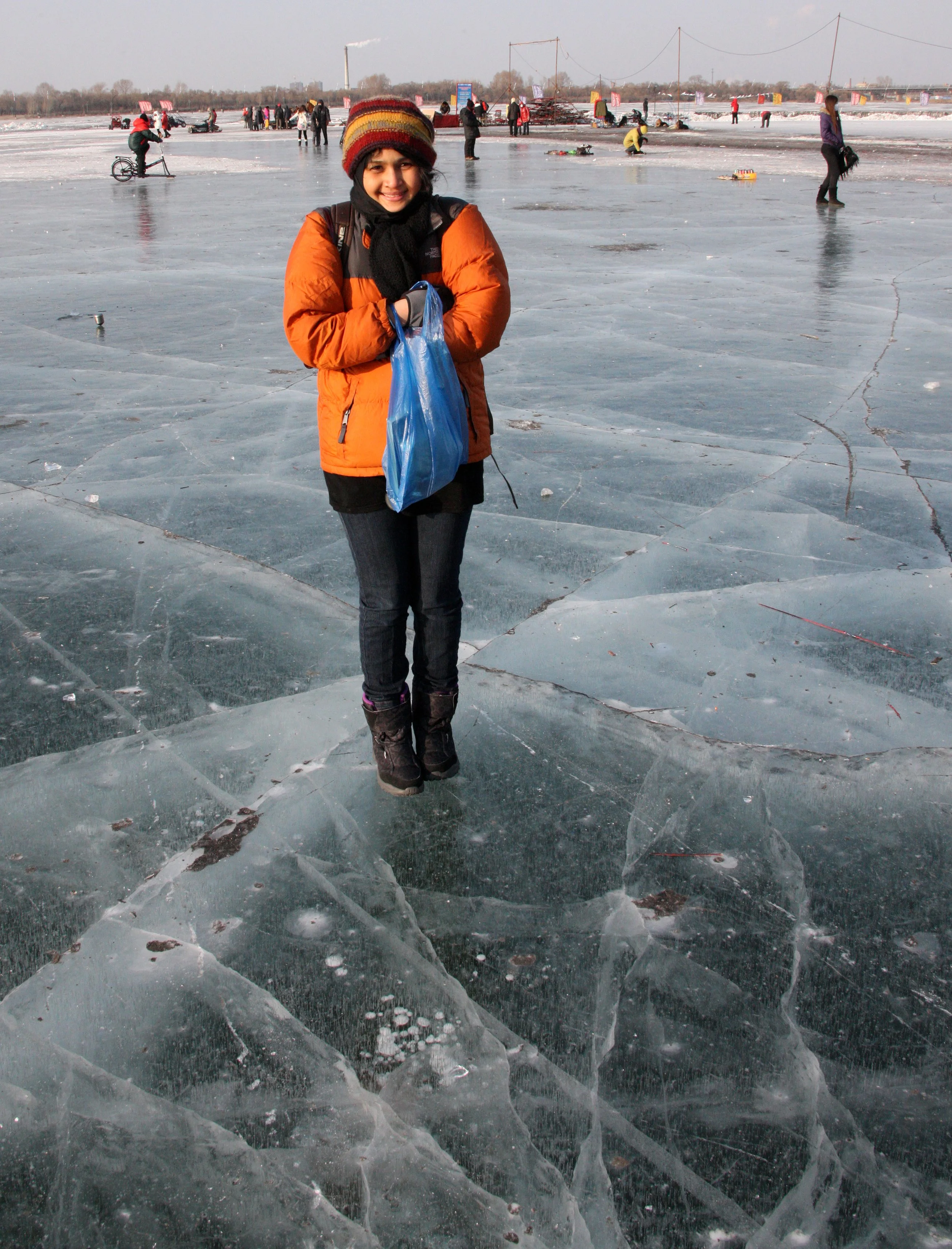 SONGHUA RIVER HARBIN CHINA - ACTIVITY ZONE! (32).JPG