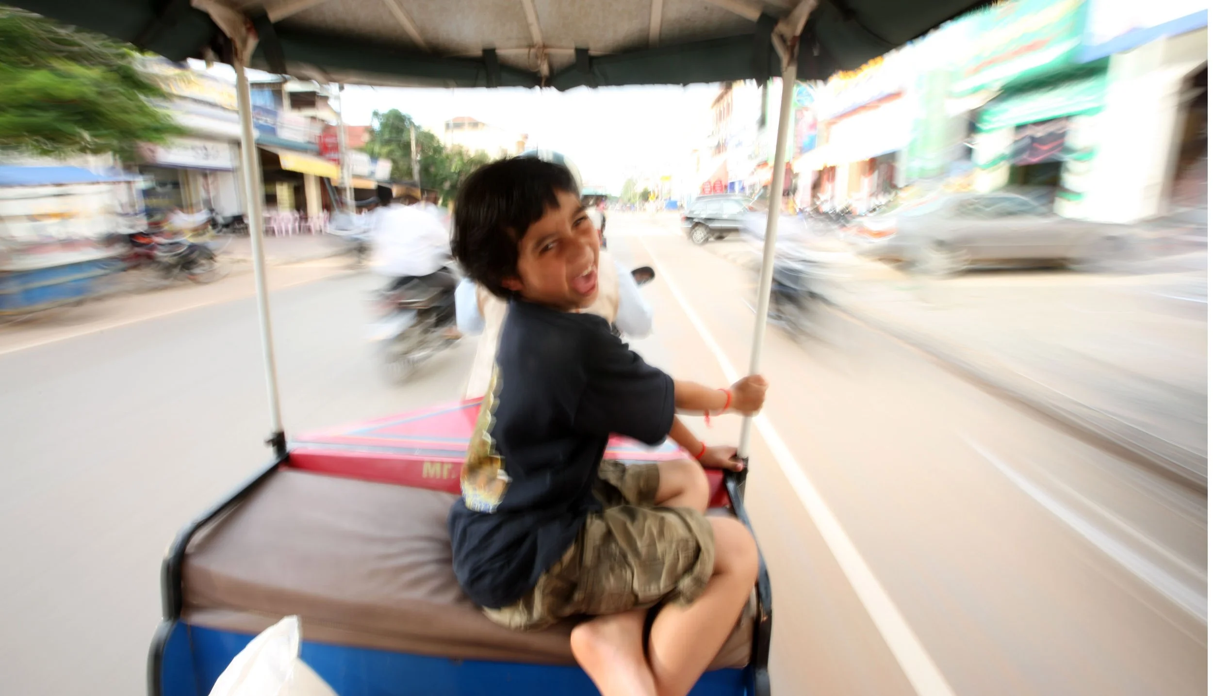 SIEM REAP CAMBODIA - JULY 2010 (7).JPG