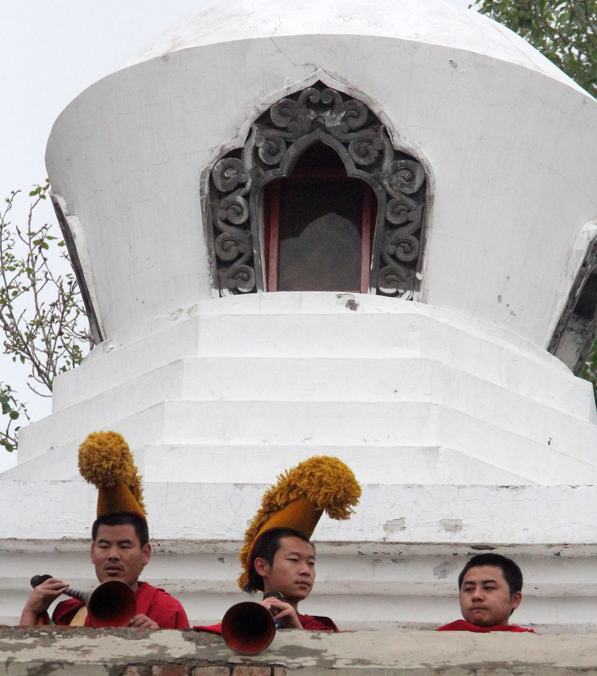 KUMBUM MONASTERY - QINGHAI - SUNNING BUDDHA FESTIVAL 2013 (167).JPG