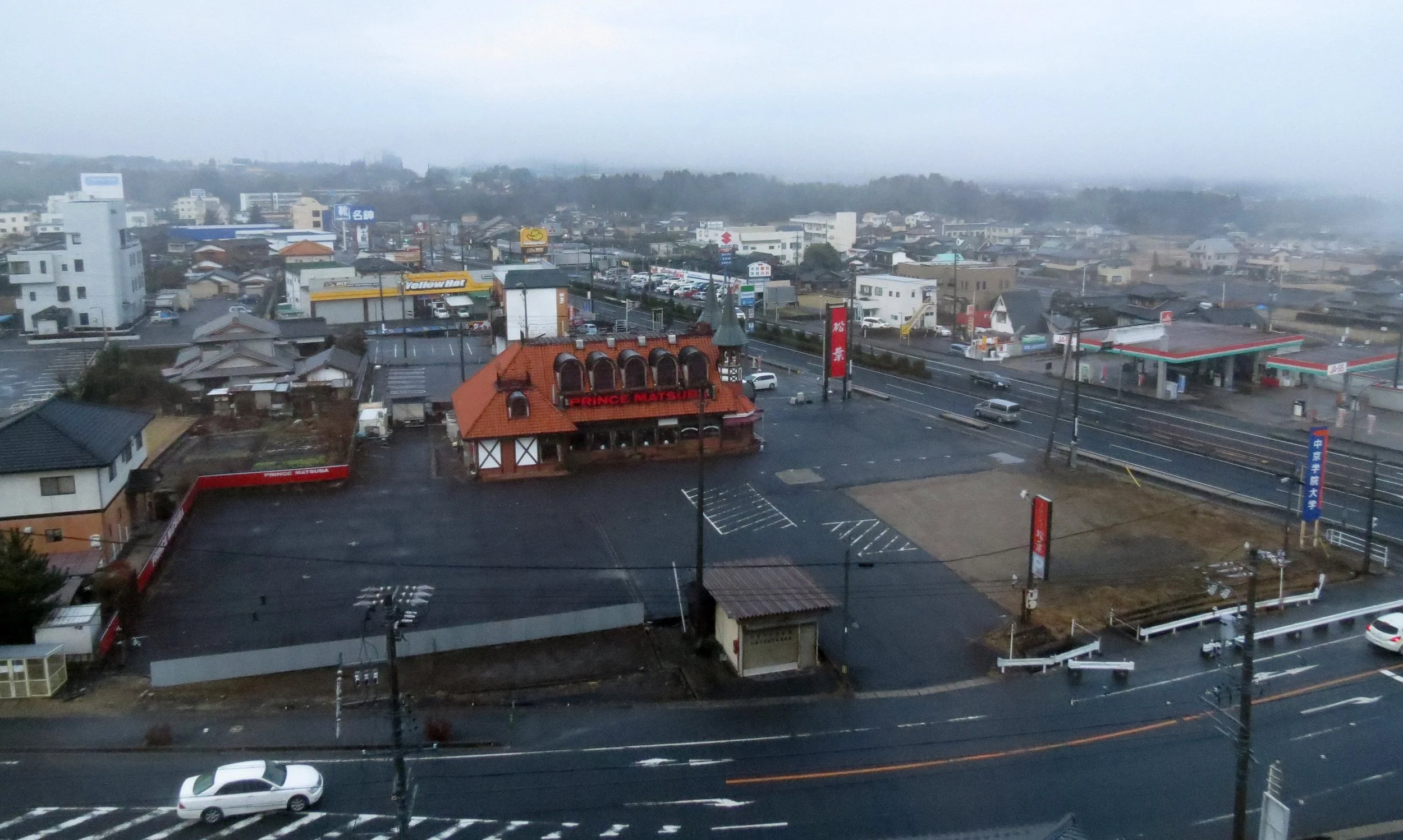 NAKATSUGAWA - ROUTE INN ROOM AND VIEW (1).JPG