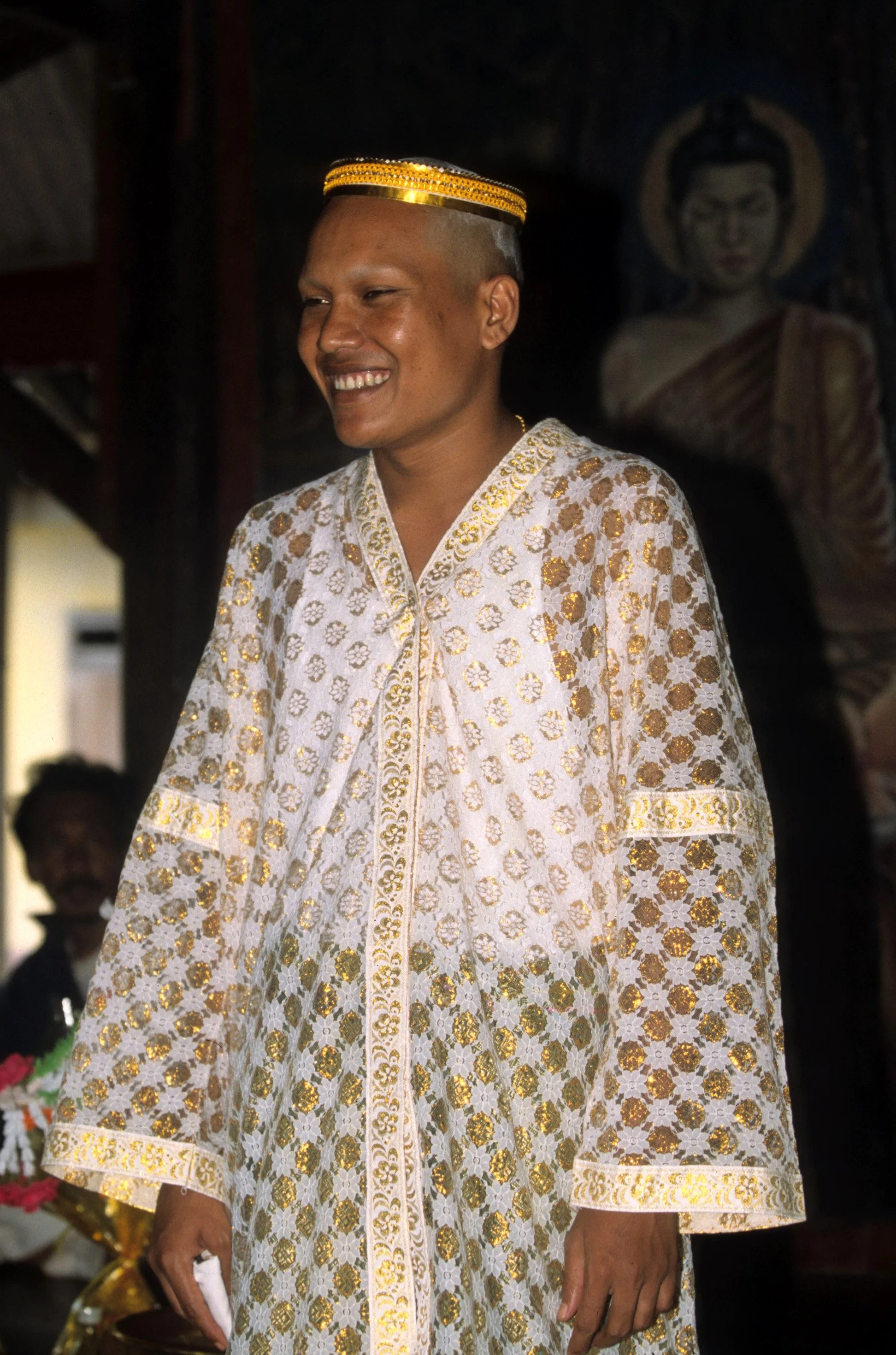 2004 Nakhonsithammarat Markets, Monks and Baby Cokie (31).jpg