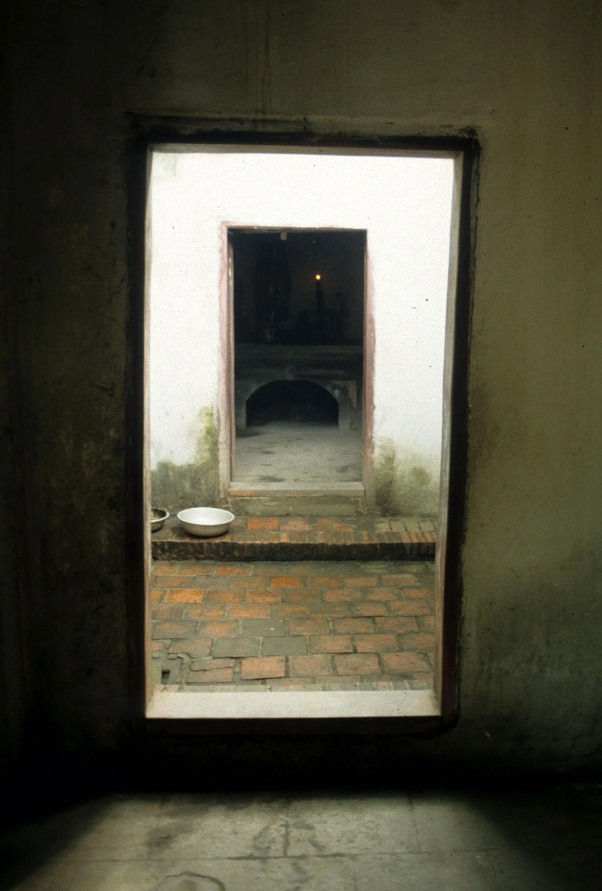 DEN HUNG VIET NAM 1994 (3).jpg
