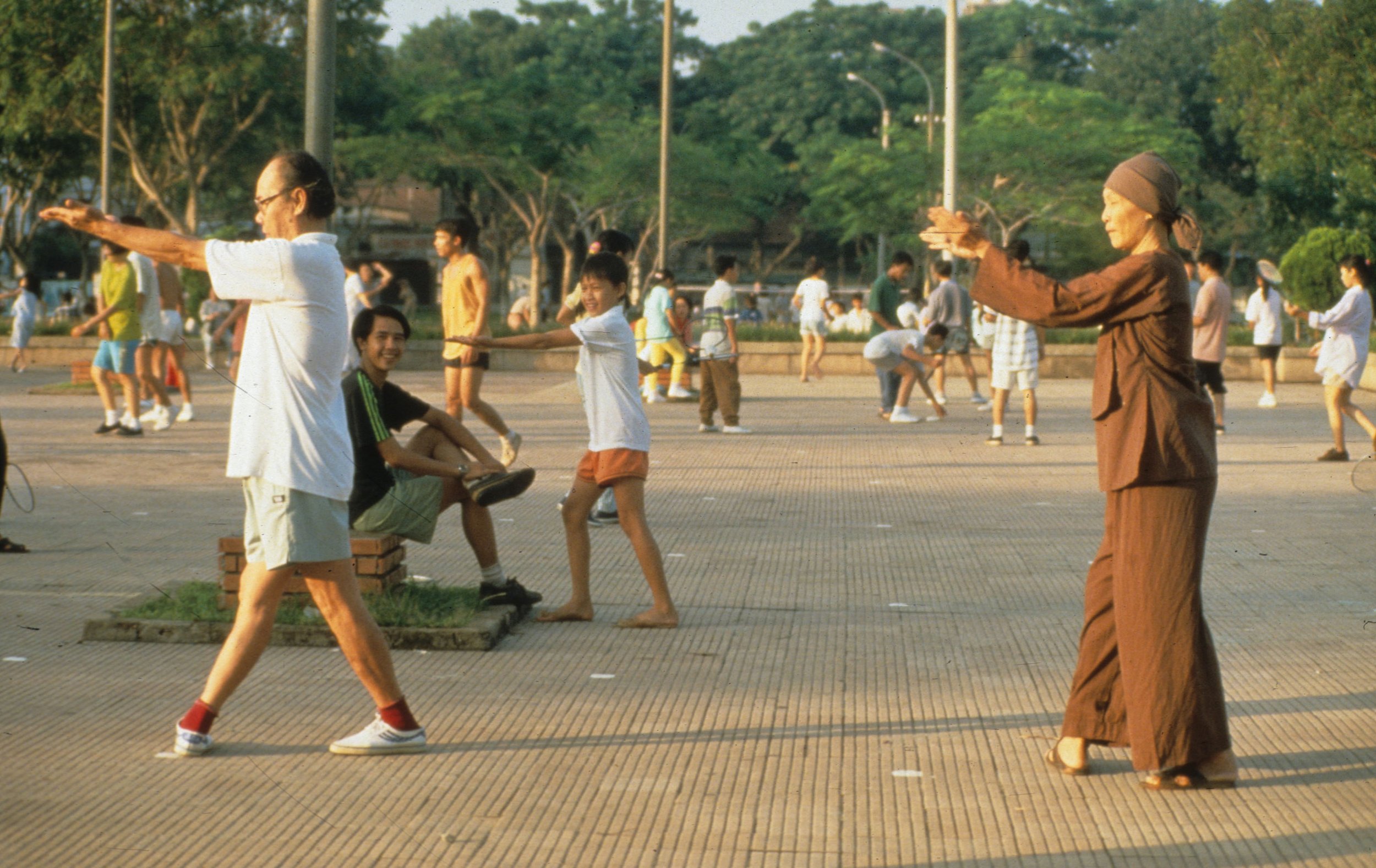 SAIGON - TAICHI IN THE MORNING.jpg