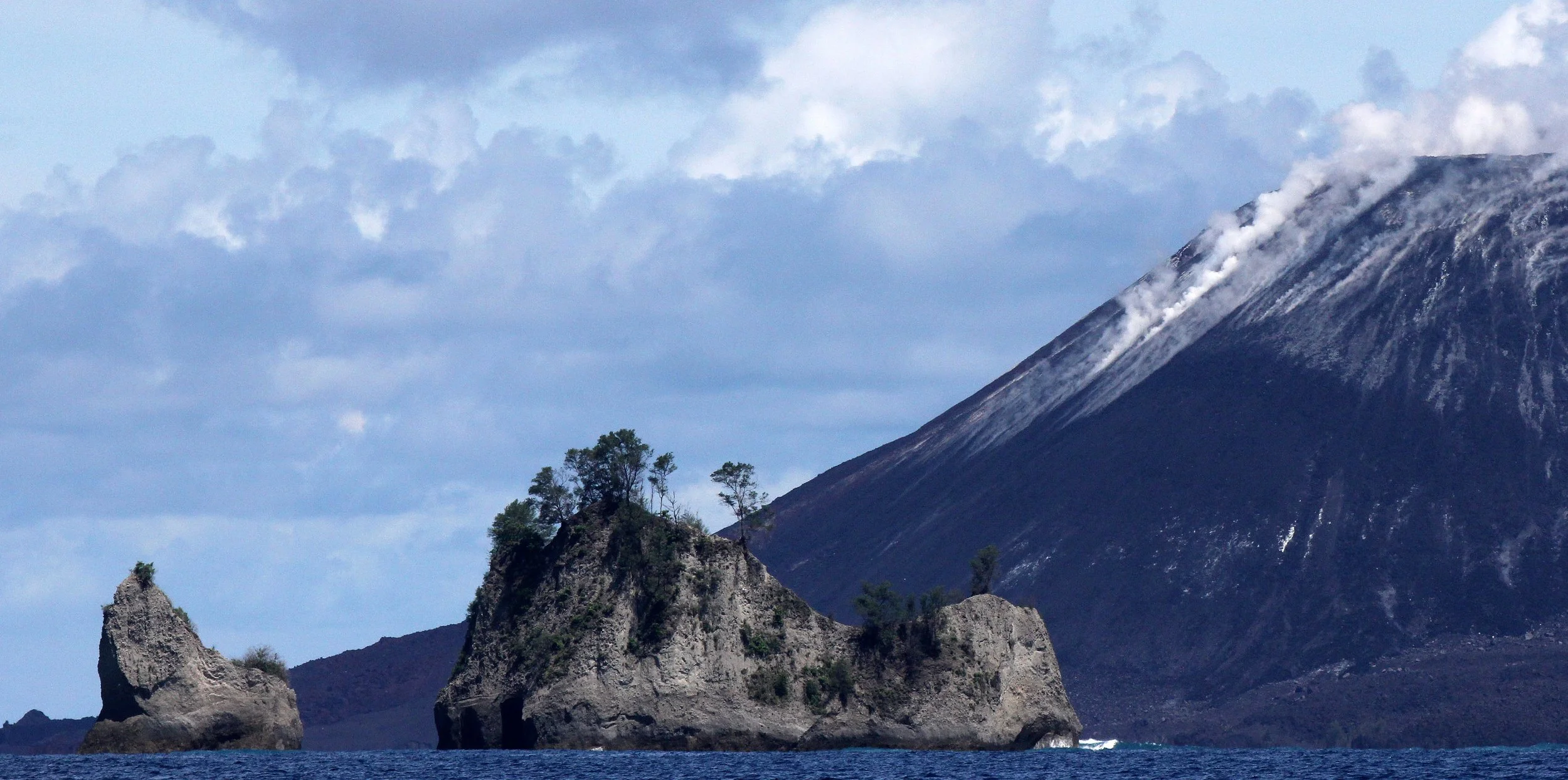 KRAKATAU VOLCANO NATIONAL PARK - INDONESIA (9).JPG