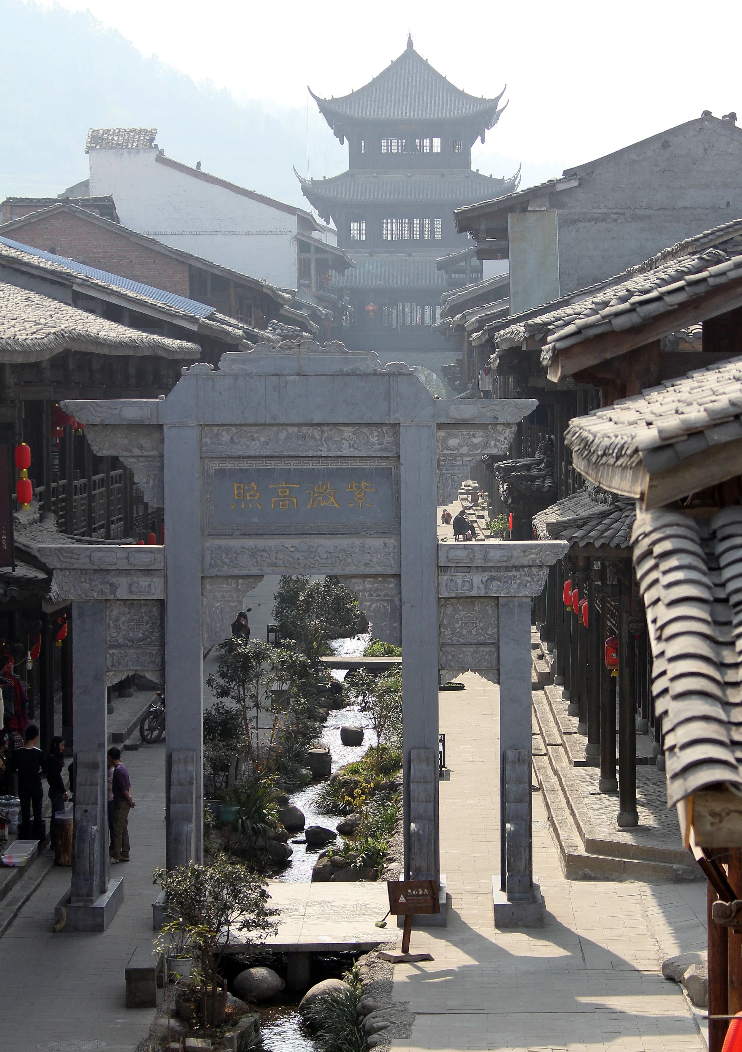 SHANGLI ANCIENT TOWN - SICHUAN CHINA (31).JPG