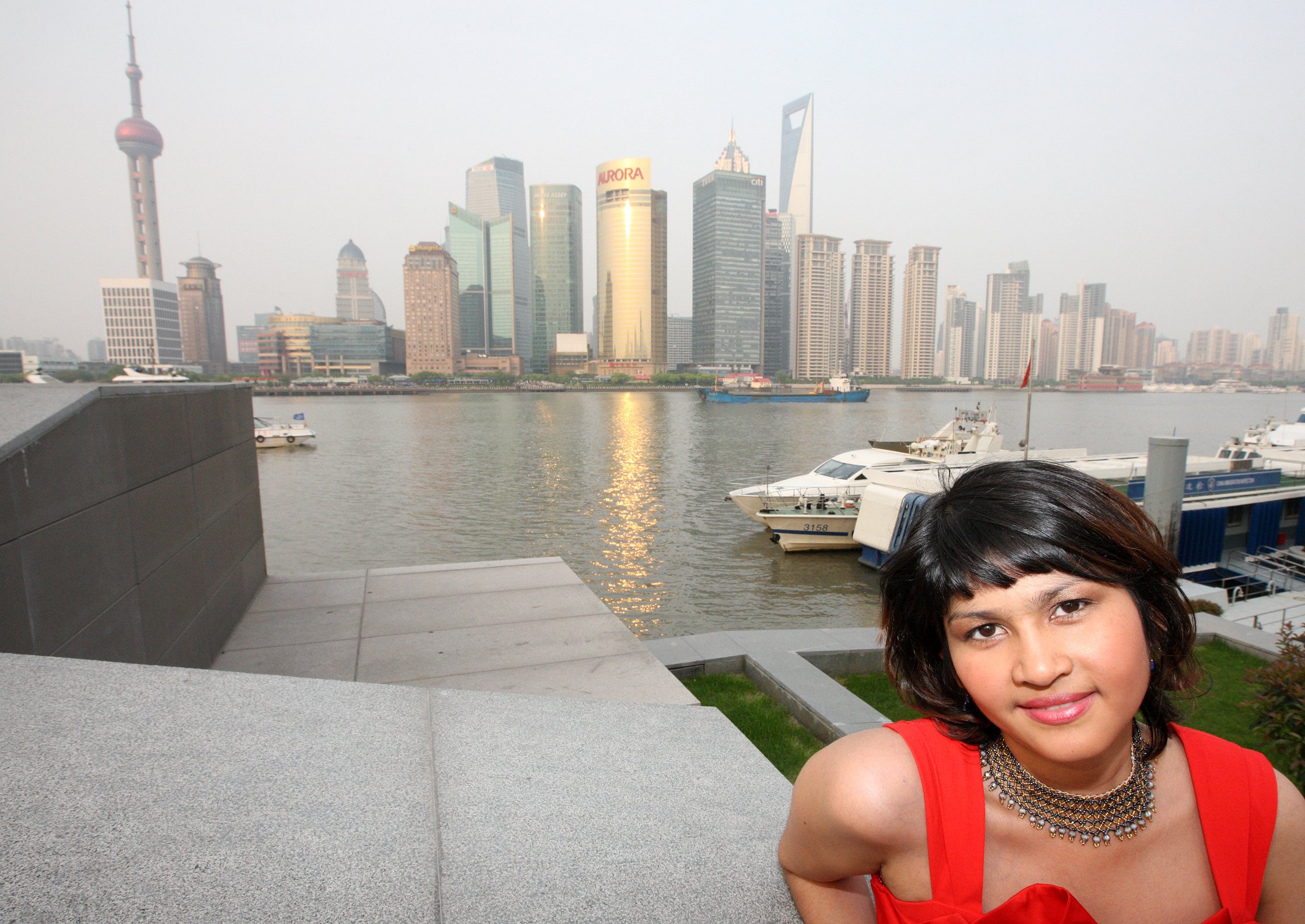 2011-4-29 NIGHT AT SHOOK AT 19 BUND SHANGHAI (8).JPG