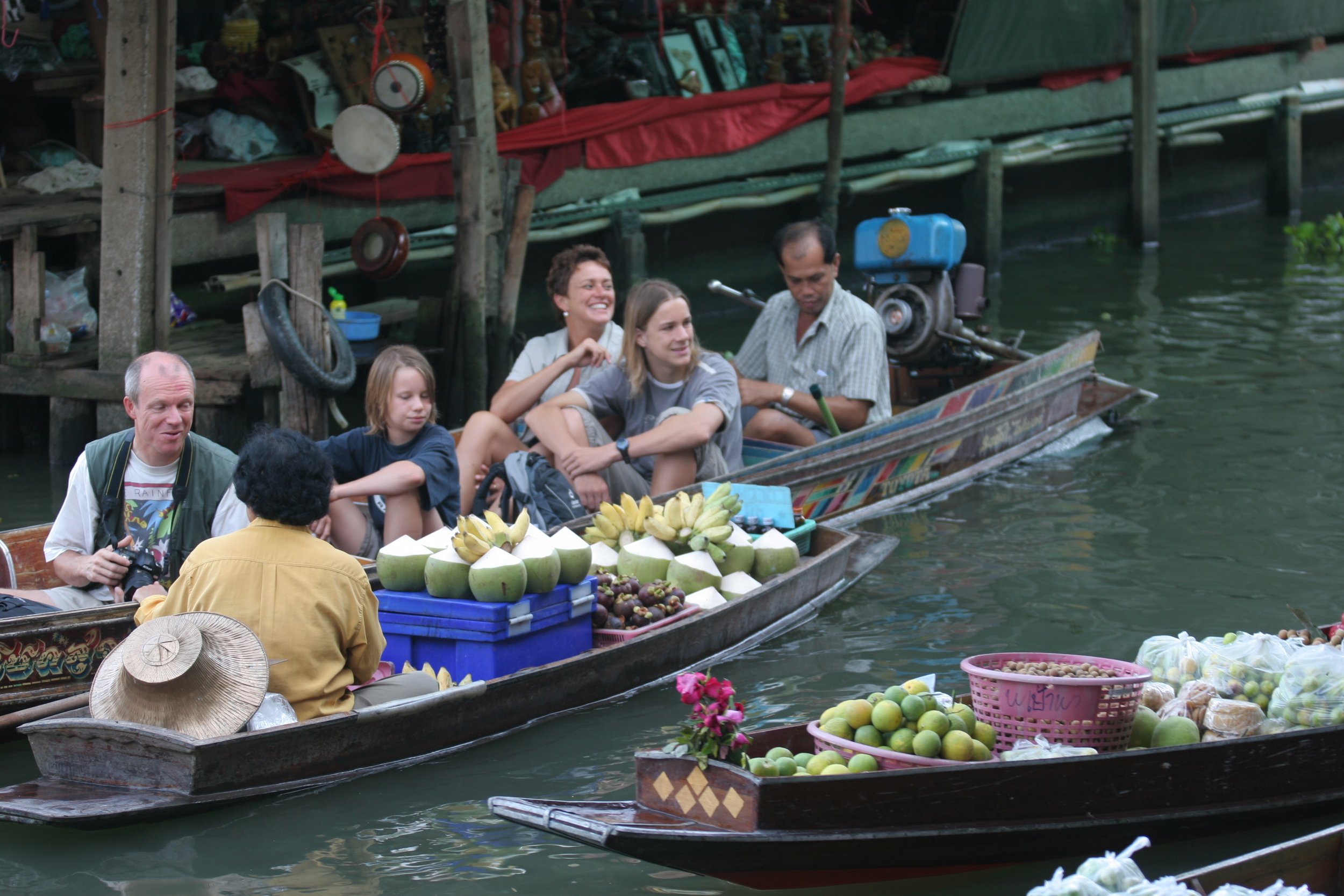 FLOATING MARKET5 (11).jpg