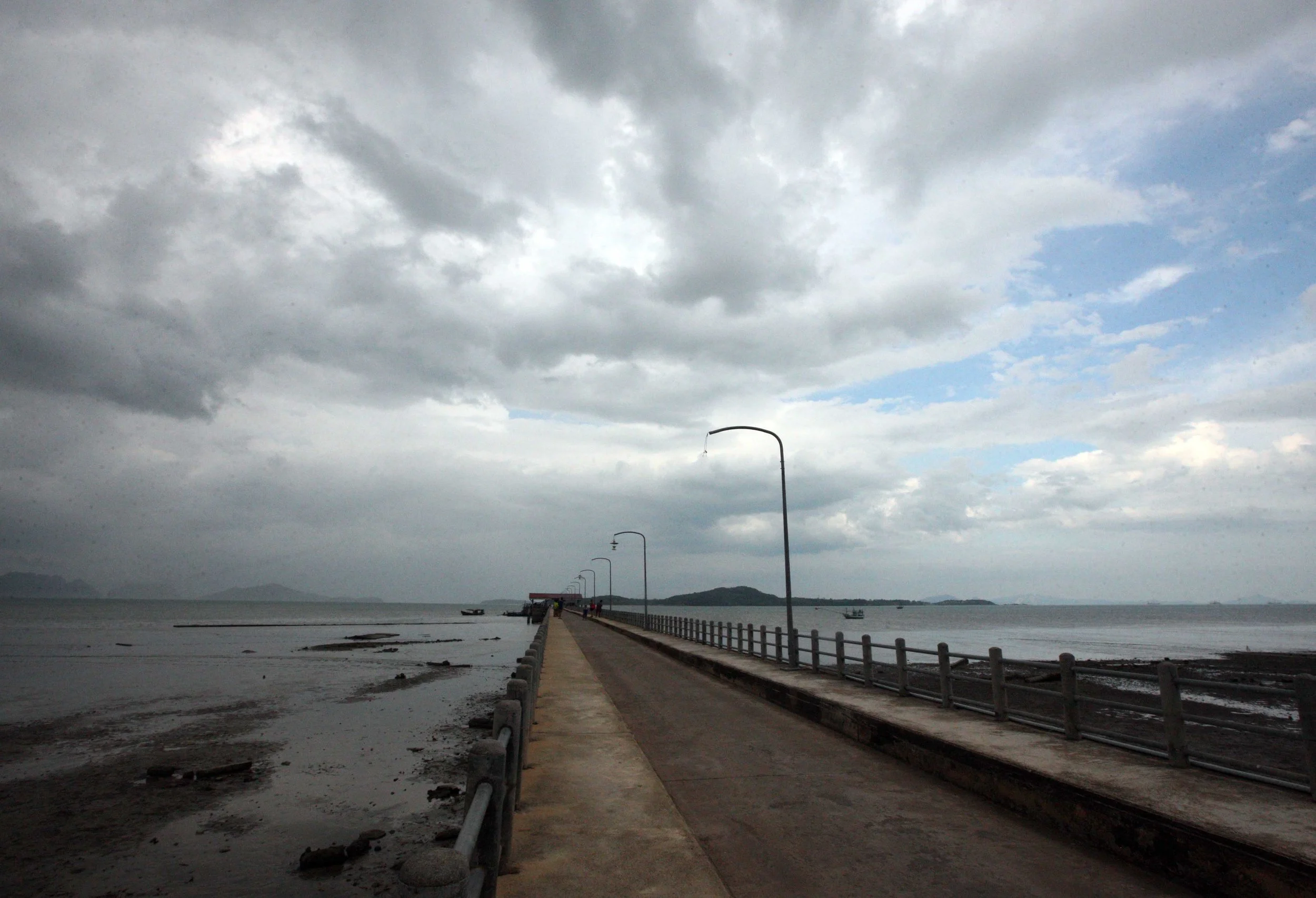 2015 Koh Lanta Songkran with friends from ISB (139).JPG
