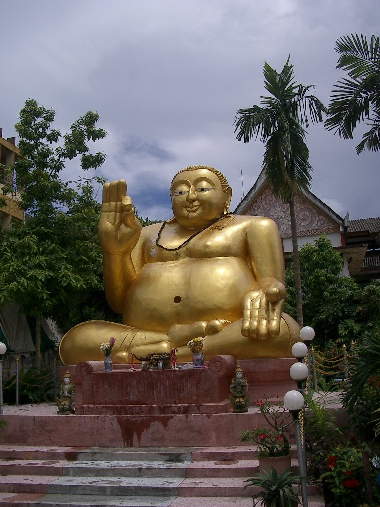 2004 Chiang Rai Hill Tribes and Golden Triangle Road Trip (18).JPG