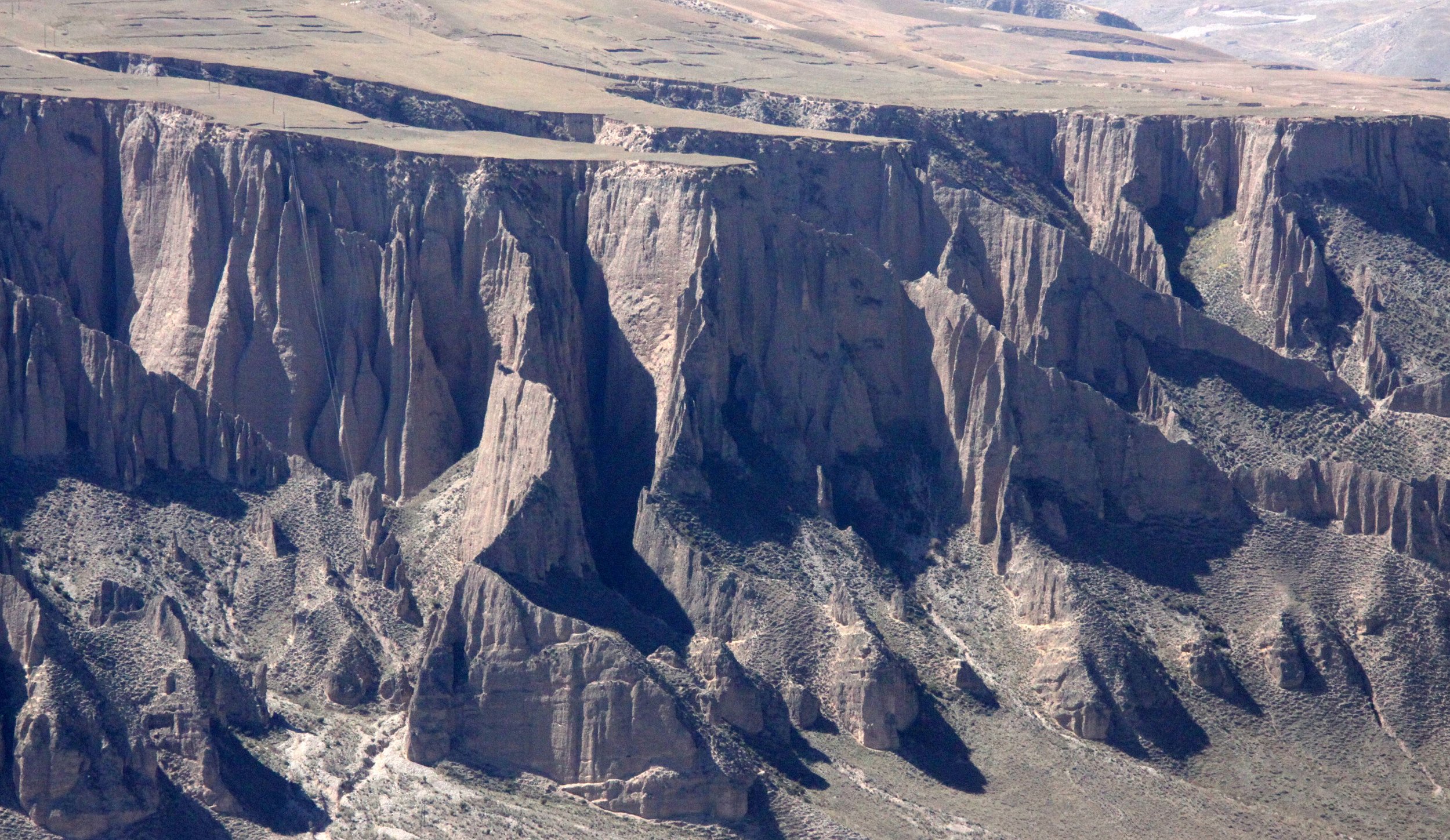 XINGHAI CANYON AND VICINITY CHINA (20).JPG