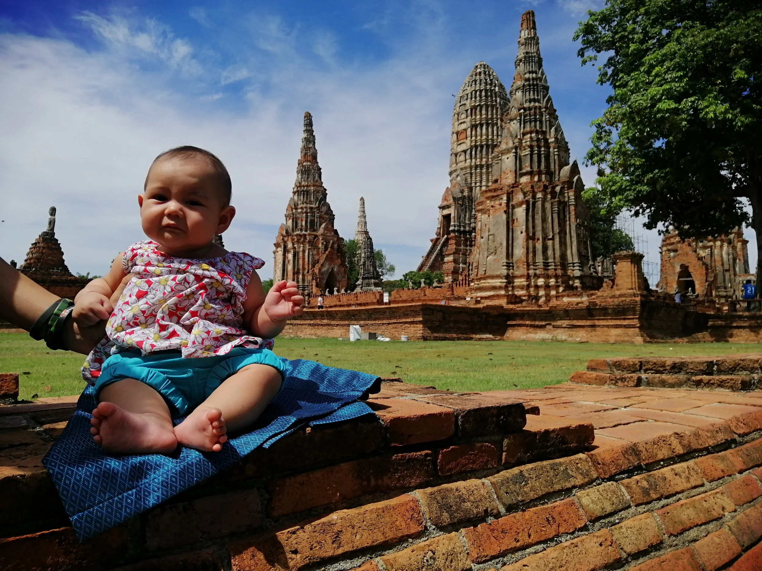 2020 Ayutthaya with Liana & Gift and Mom (32).jpg