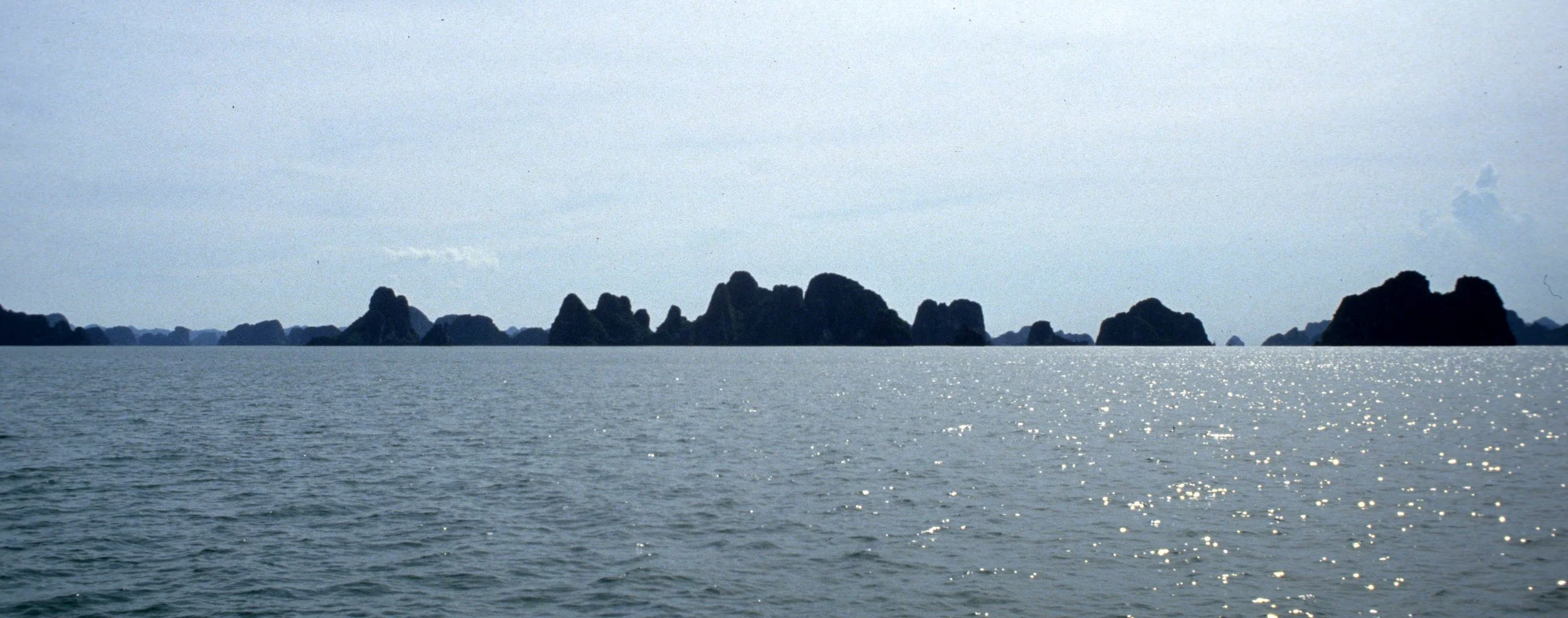 HALONG BAY - 1994 (12).jpg