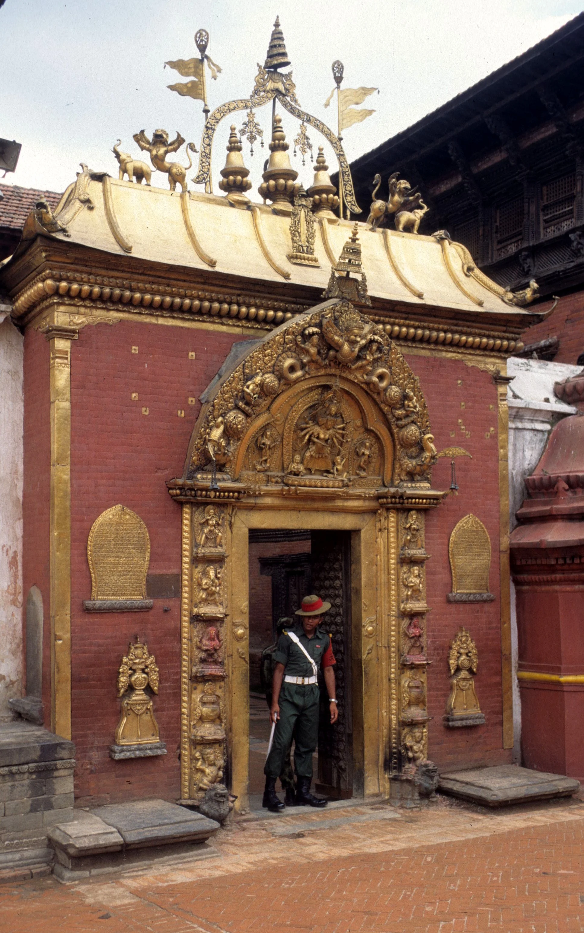 NEPAL - KATMANDU - BUDDHIST TEMPLE D.jpg