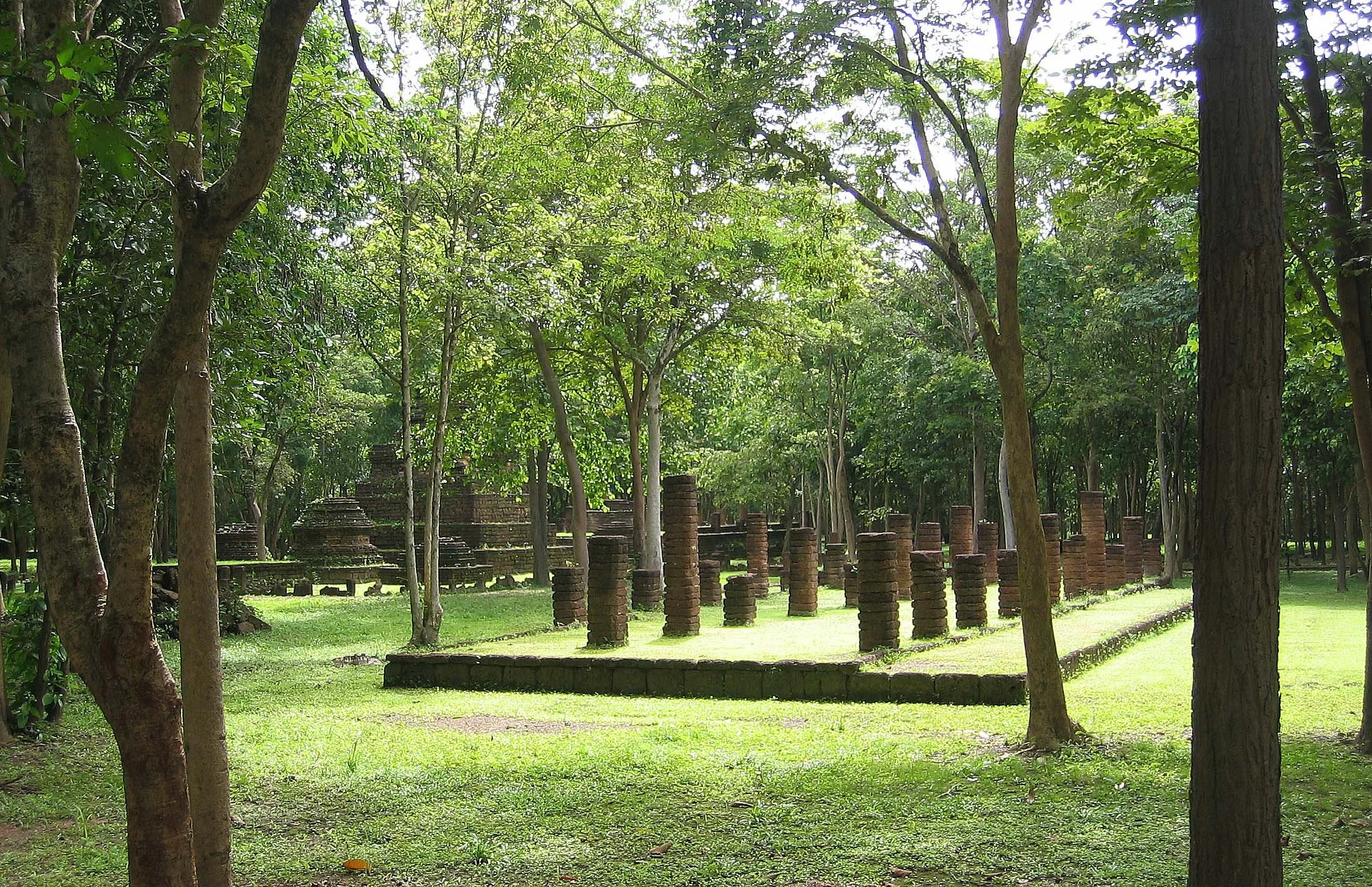KAMPHAENG PHET - RUINS - 2006 (22).jpg
