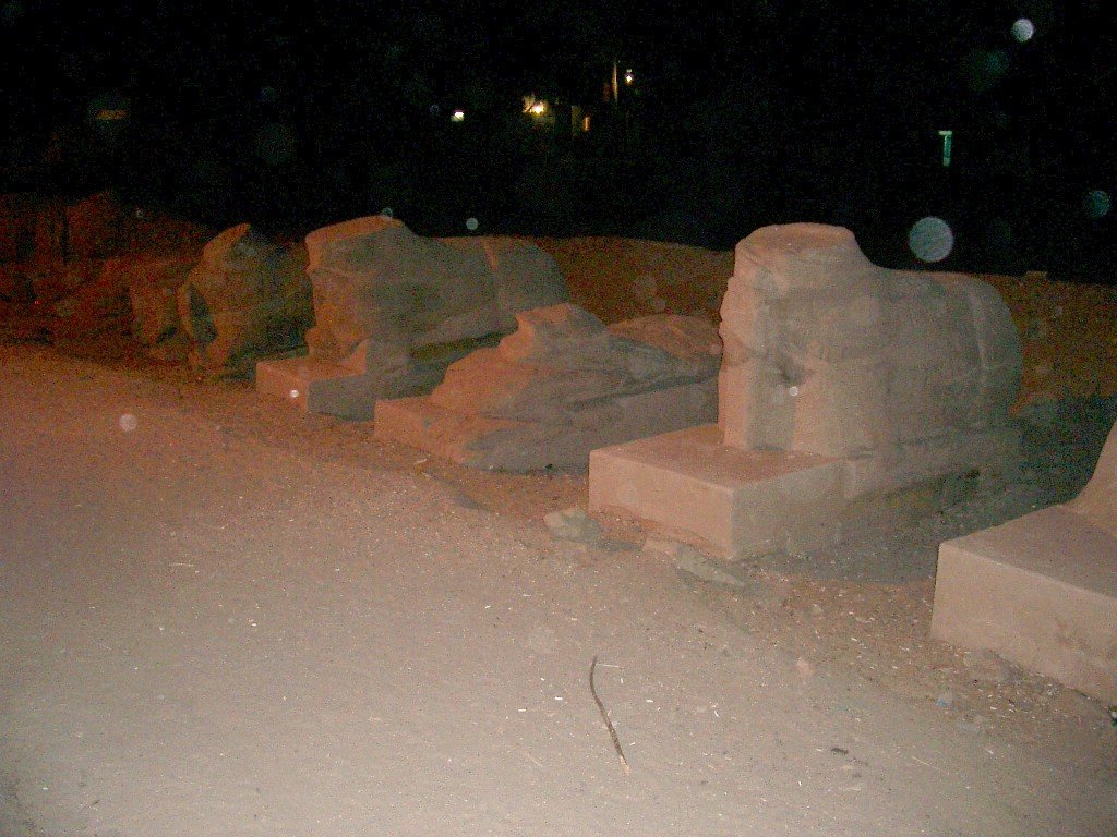 LUXOR TEMPLE (2).JPG