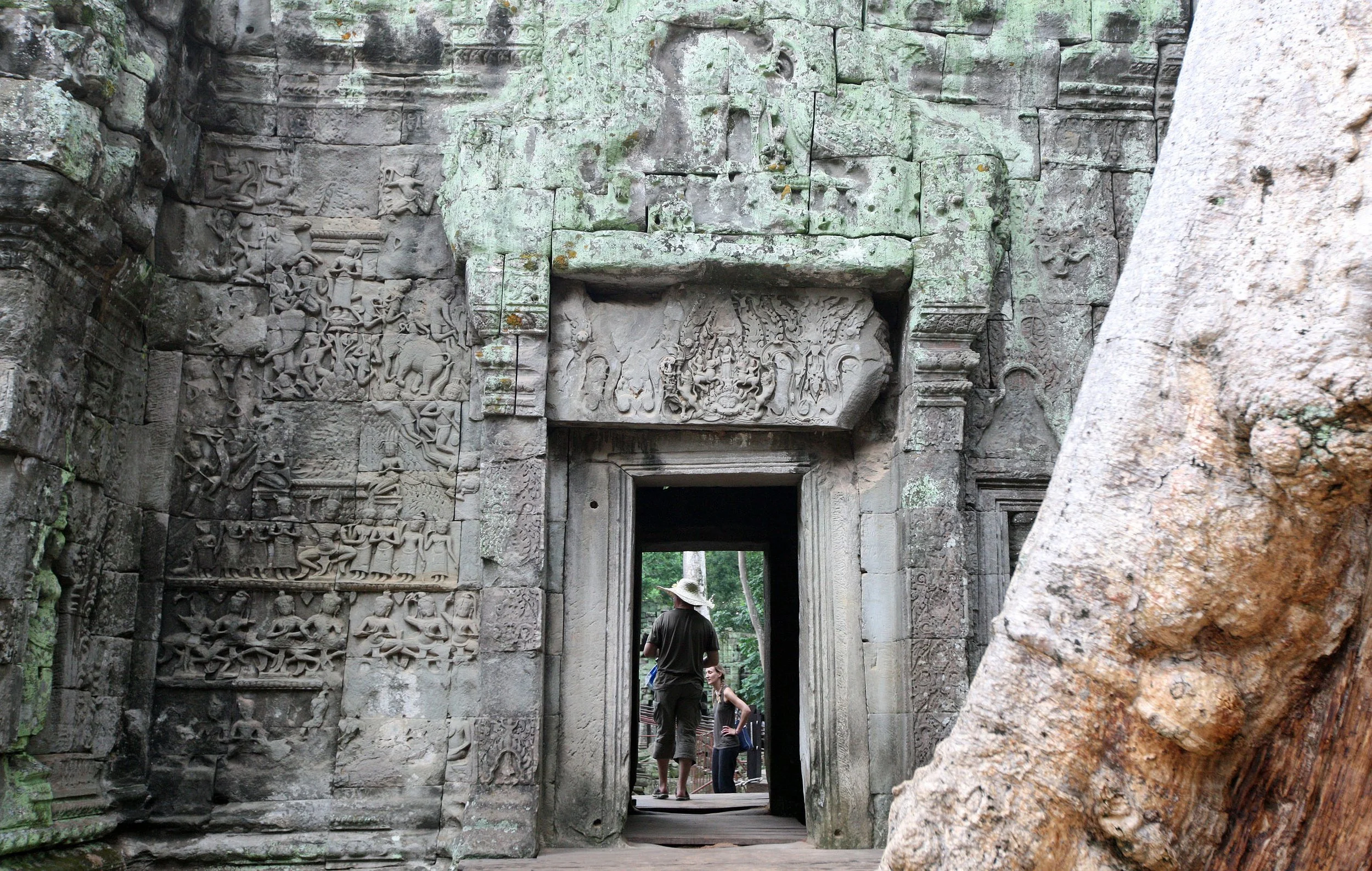 TA PROHM TEMPLE CAMBODIA - JULY 2010 (84).JPG