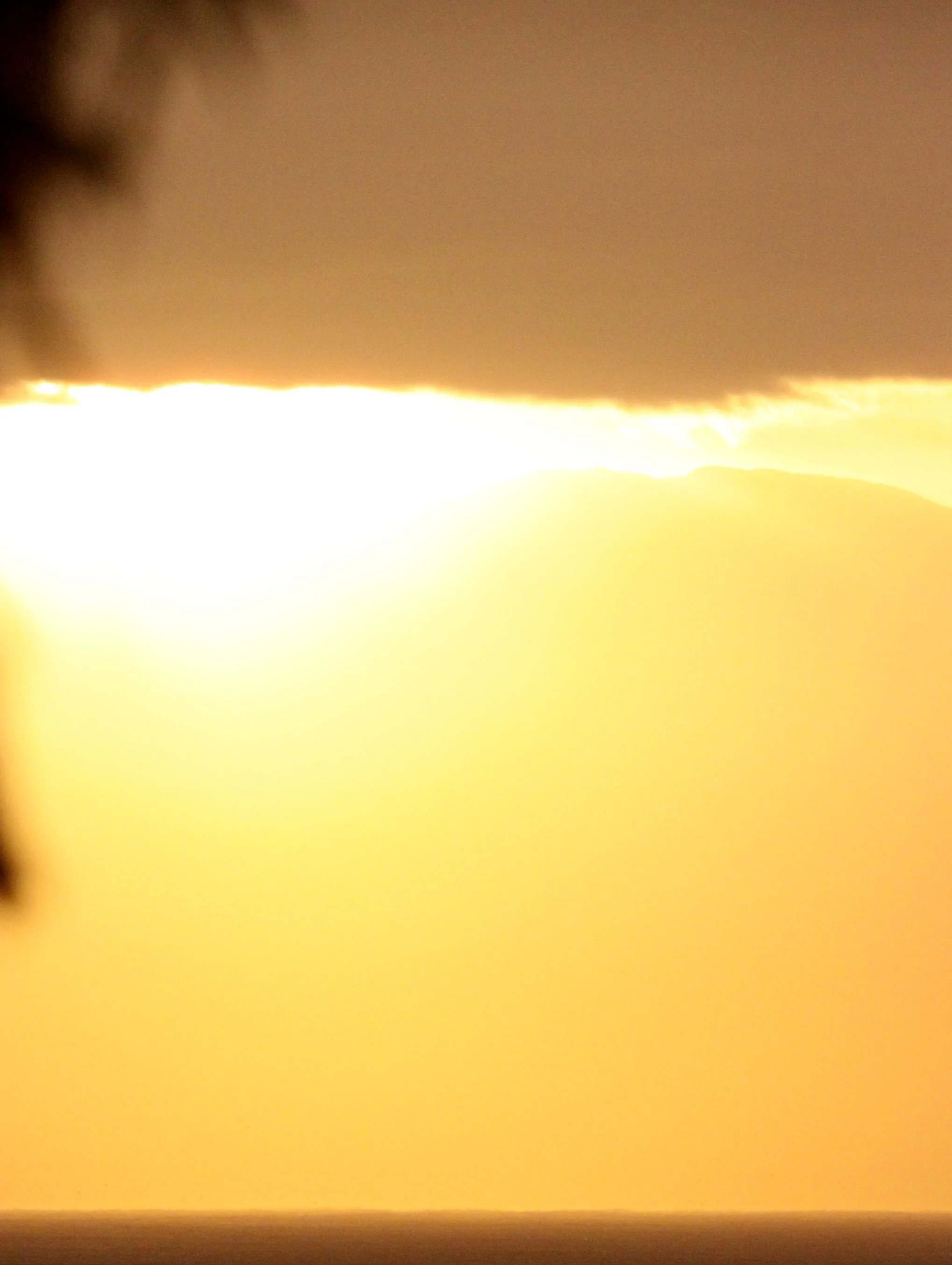 TABLE MOUNTAIN NATIONAL PARK SOUTH AFRICA - SUNSET TO THE WEST (2).JPG