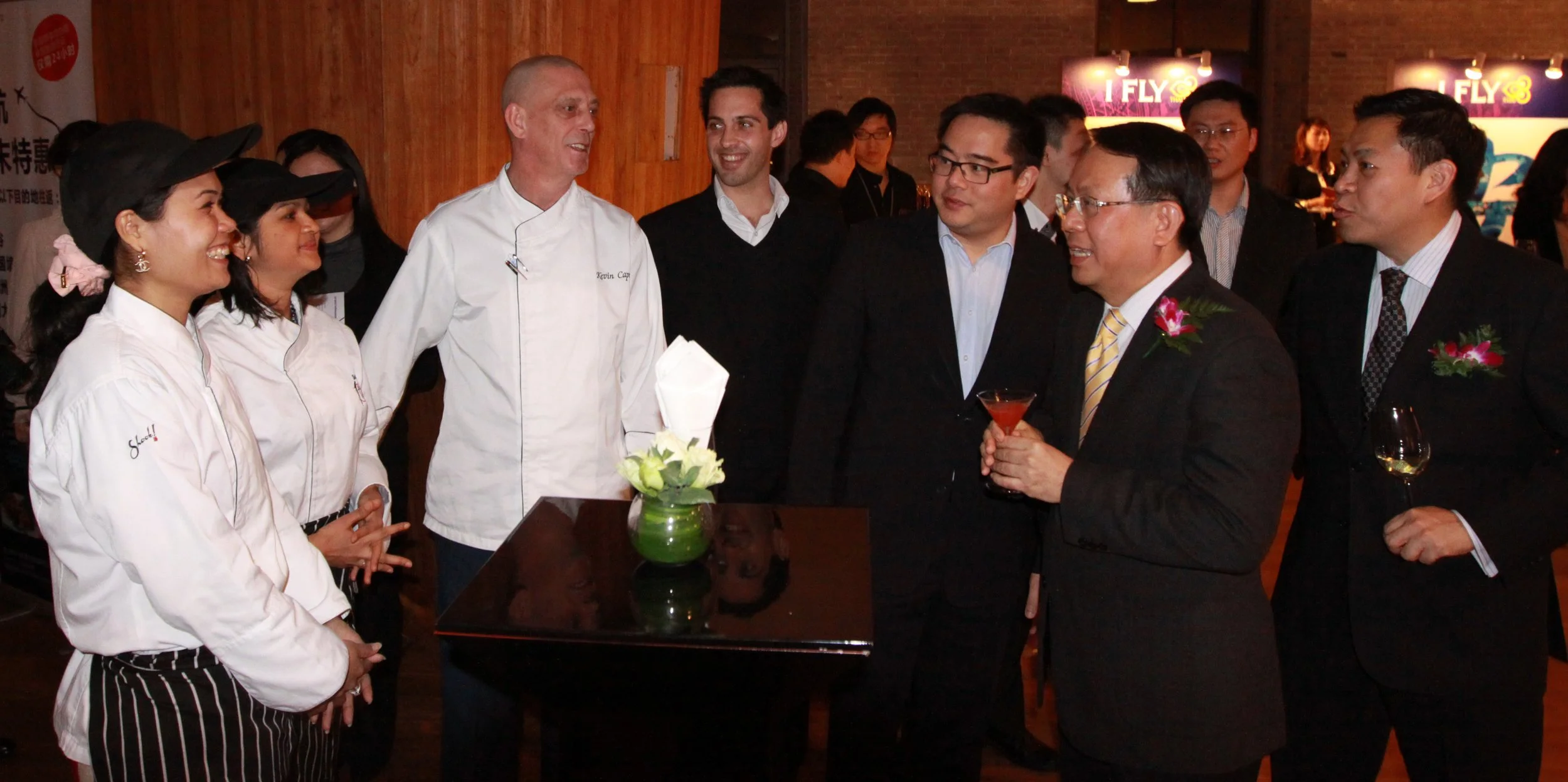 THAI CONSULATE DINNER AND BENEFIT (53).JPG