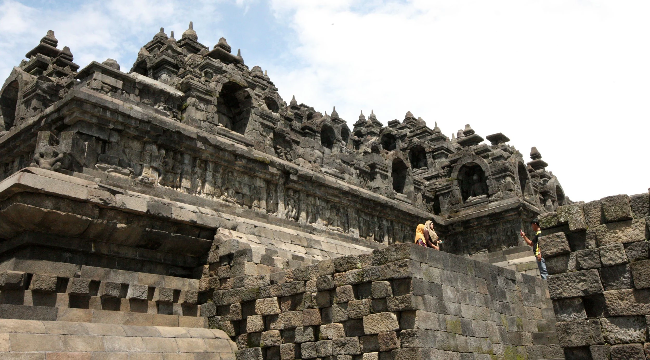 BOROBUDUR RUINS - YOGYAKARTA INDONESIA (6).JPG