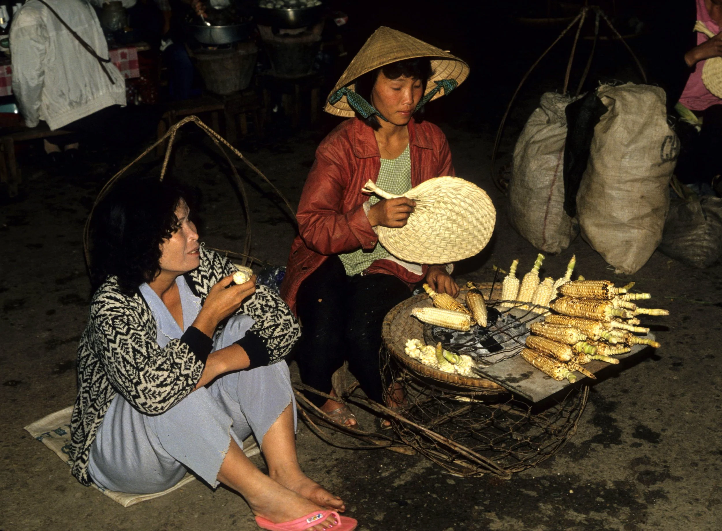 DALAT - MARKET SCENES 1994 (13).jpg