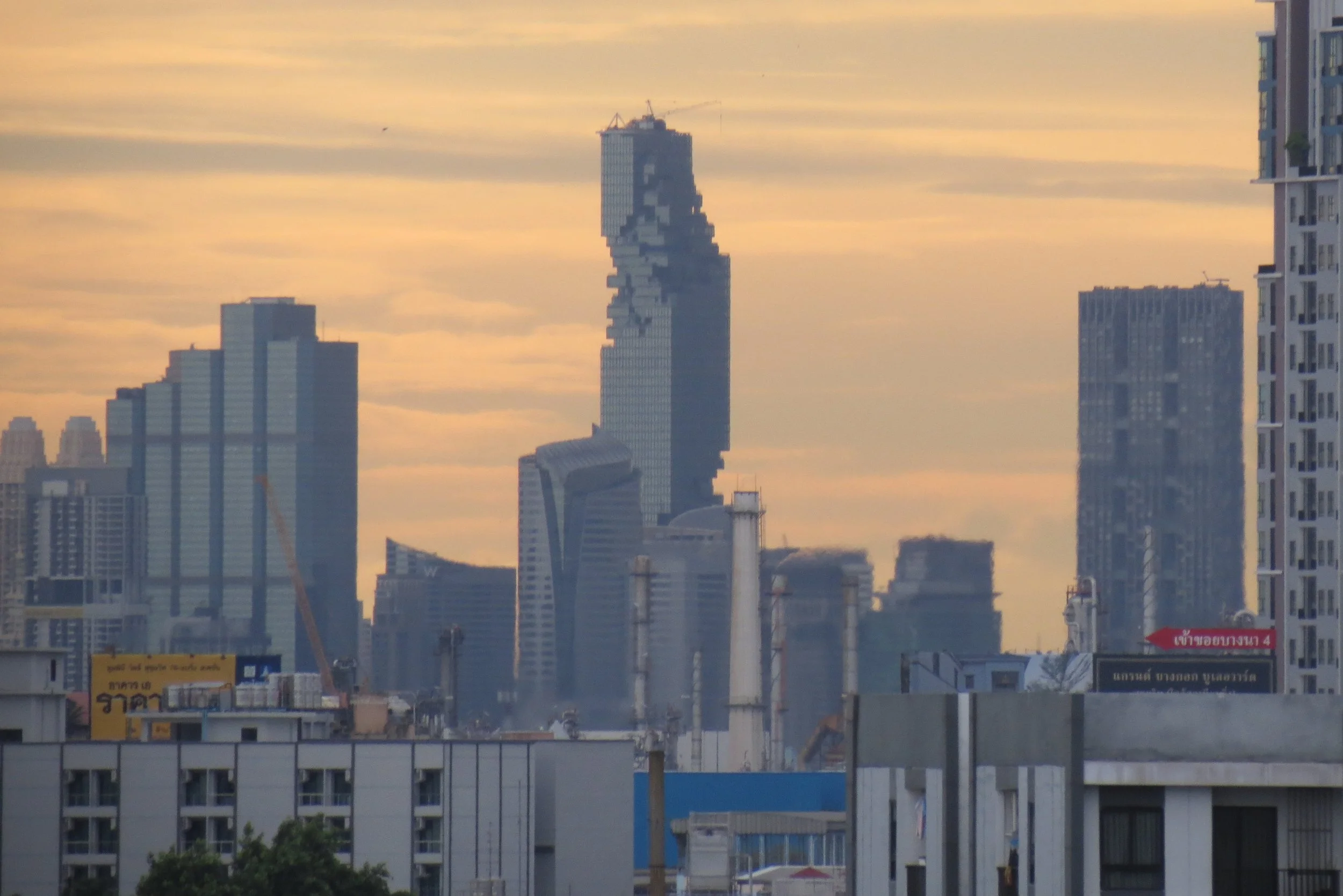 2017 Bangkok - Views from Bearing Avenue Condo Roof (2).JPG